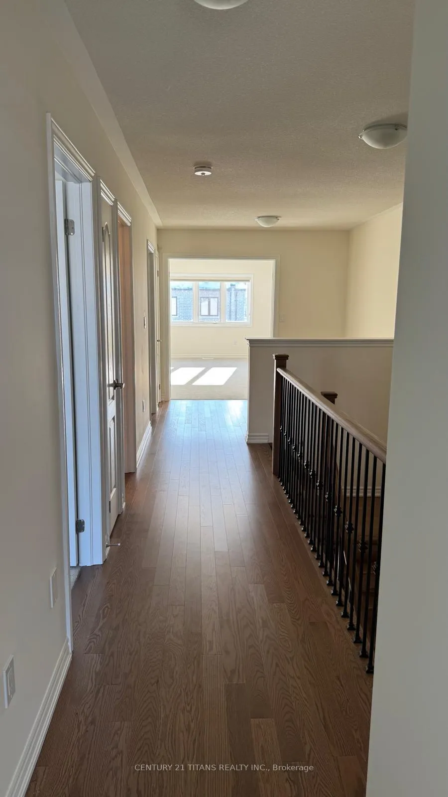 Photo 5 of 64 Mountainside Crescent, Whitby, Rolling Acres — HOMEH