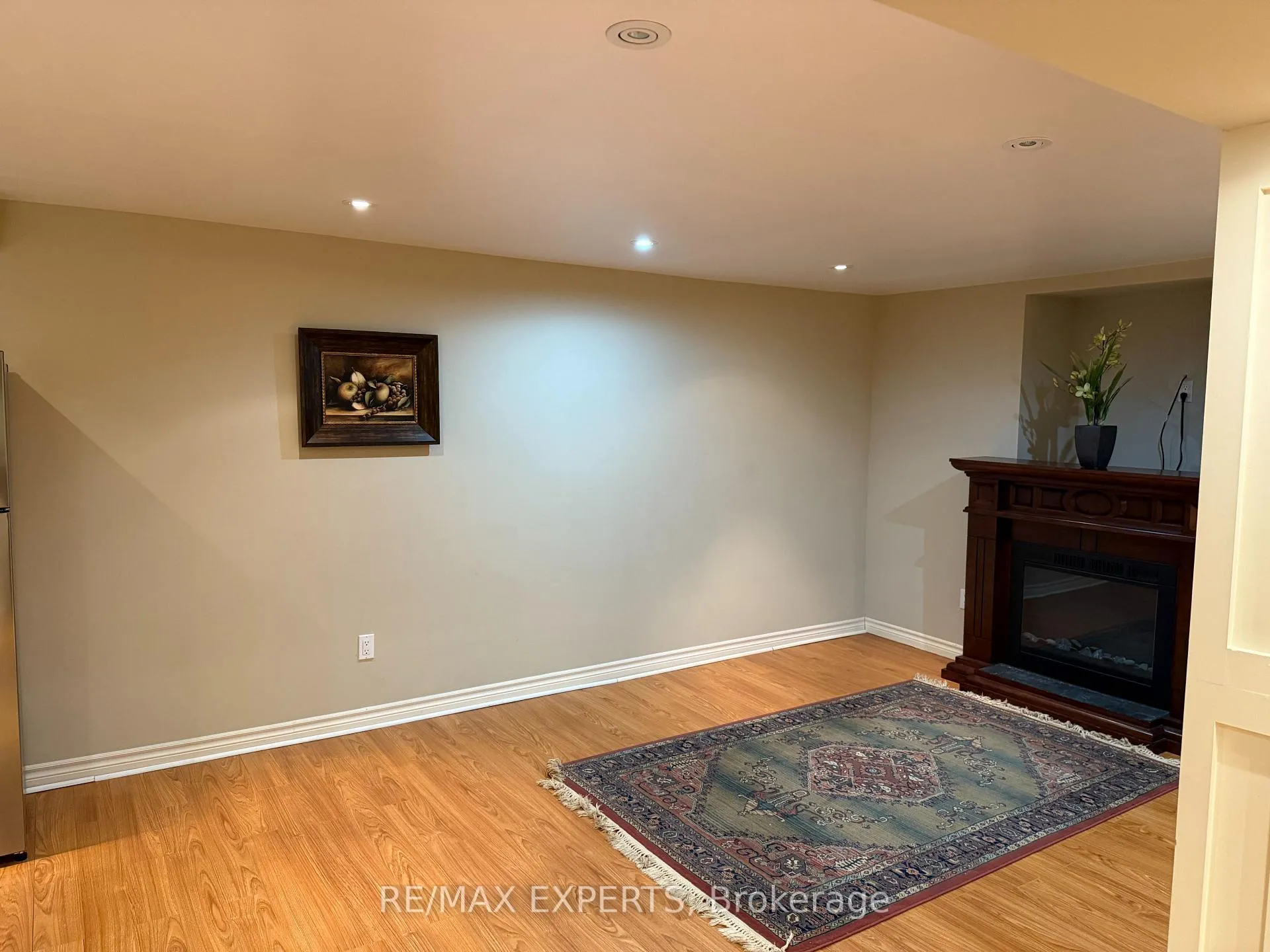 Photo 26 of Unit Lower, 56 Bordeaux Drive, Vaughan, East Woodbridge — HOMEH