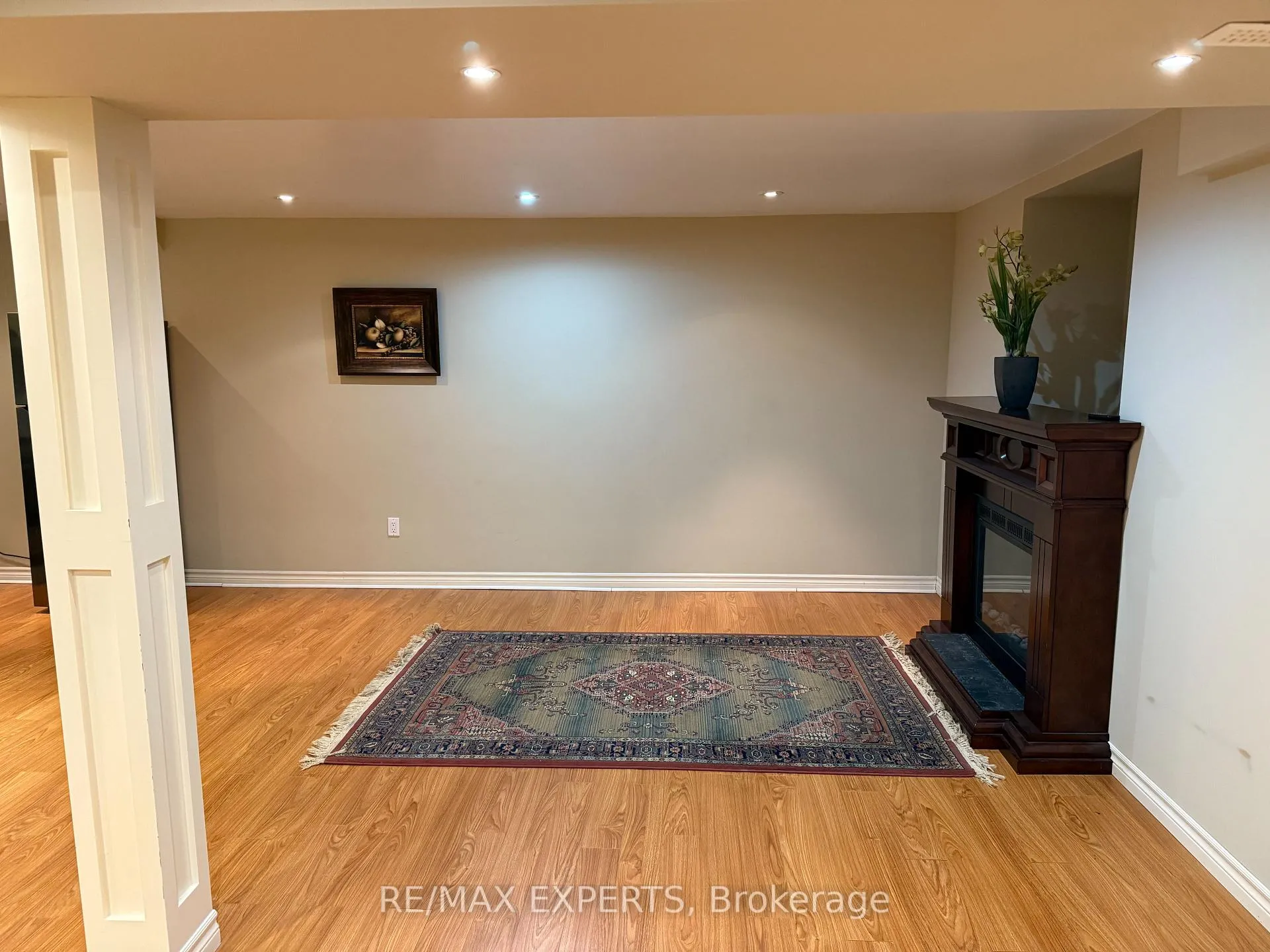 Photo 28 of Unit Lower, 56 Bordeaux Drive, Vaughan, East Woodbridge — HOMEH
