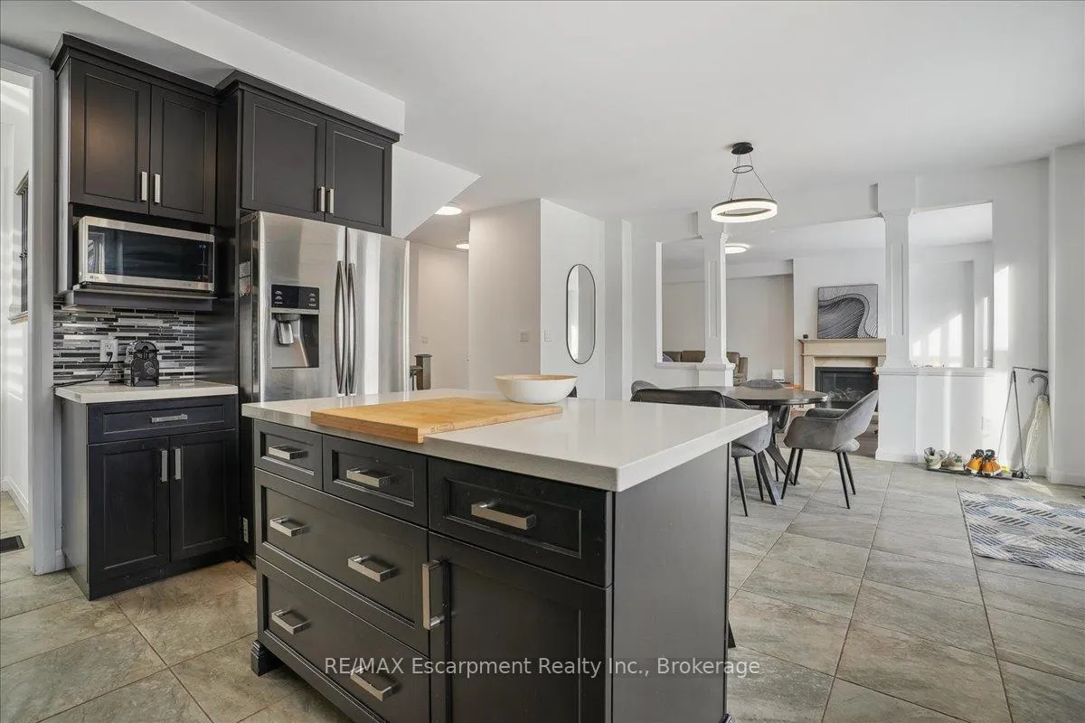 Photo 13 of 46 Dougherty Court, Hamilton, Meadowlands — HOMEH
