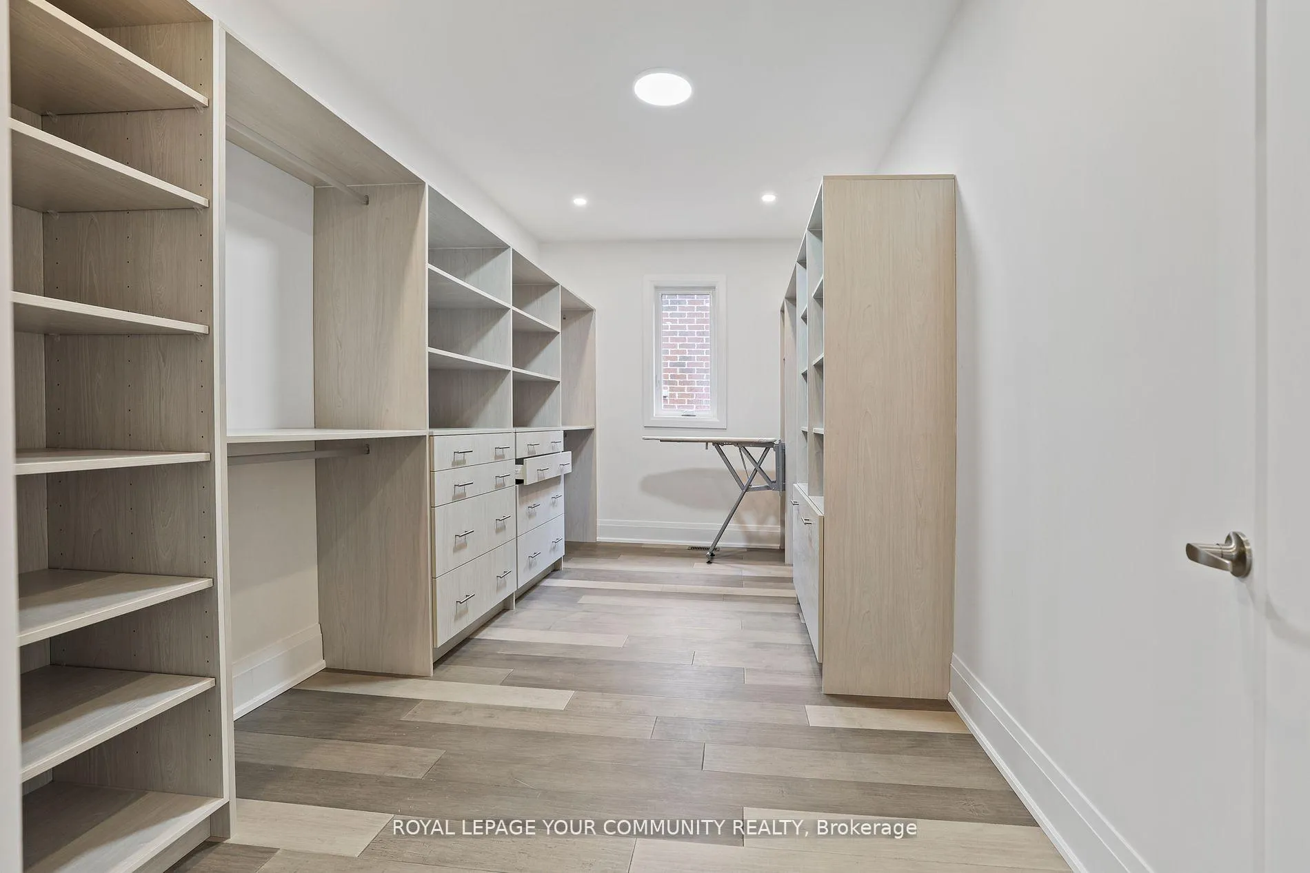 Photo 26 of 74 Bond Crescent, Richmond Hill, Oak Ridges — HOMEH