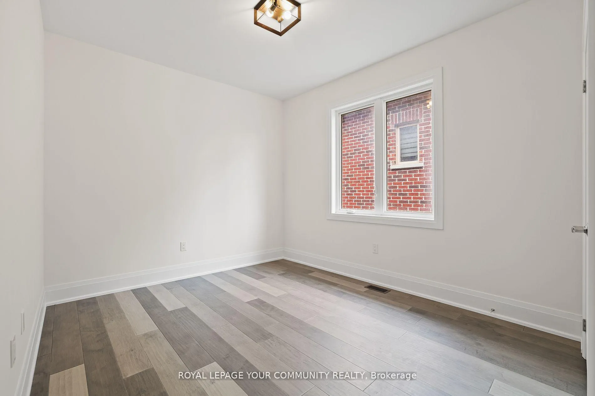Photo 34 of 74 Bond Crescent, Richmond Hill, Oak Ridges — HOMEH