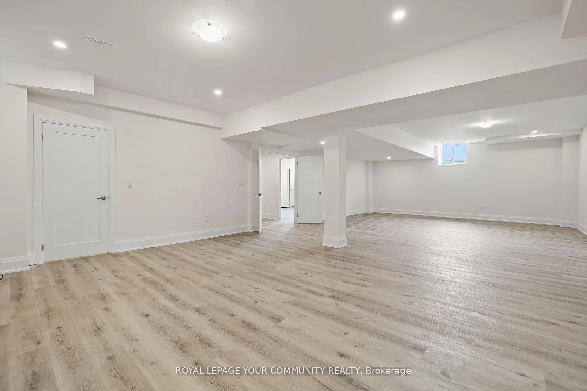 Photo 37 of 74 Bond Crescent, Richmond Hill, Oak Ridges — HOMEH