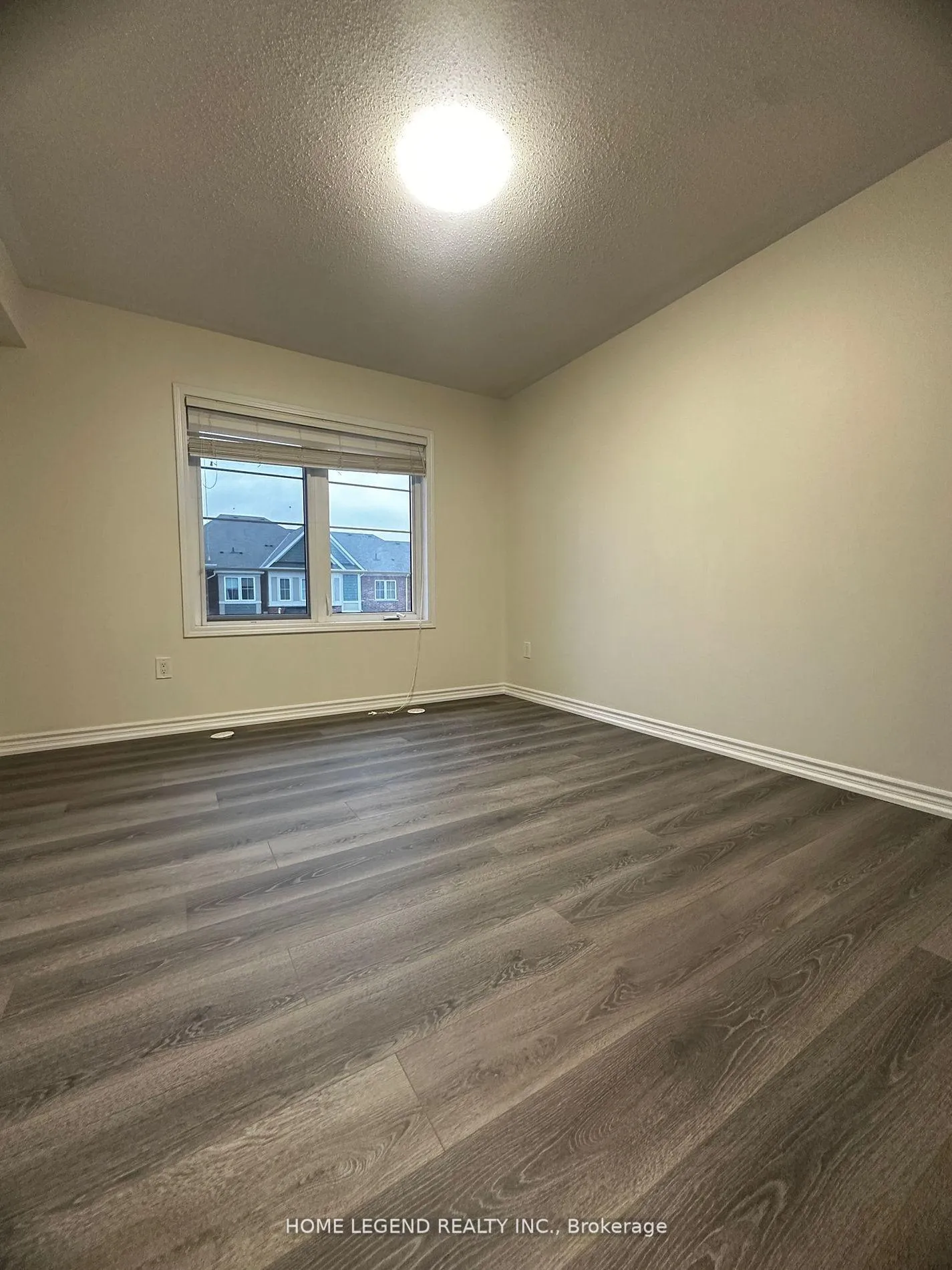 Photo 12 of 180 Thomas Phillips Drive, Aurora, Rural Aurora — HOMEH