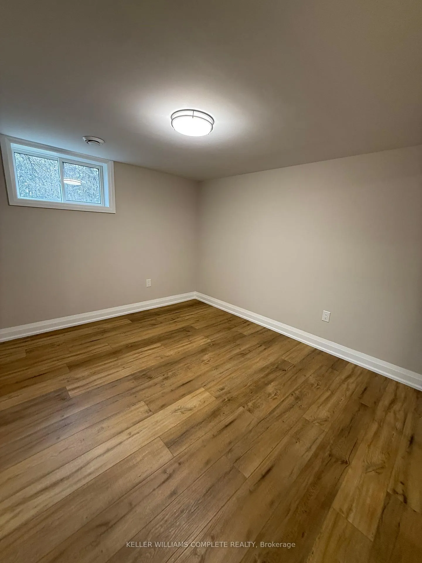 Photo 21 of 10 Fisher Crescent, Hamilton, Westcliffe — HOMEH