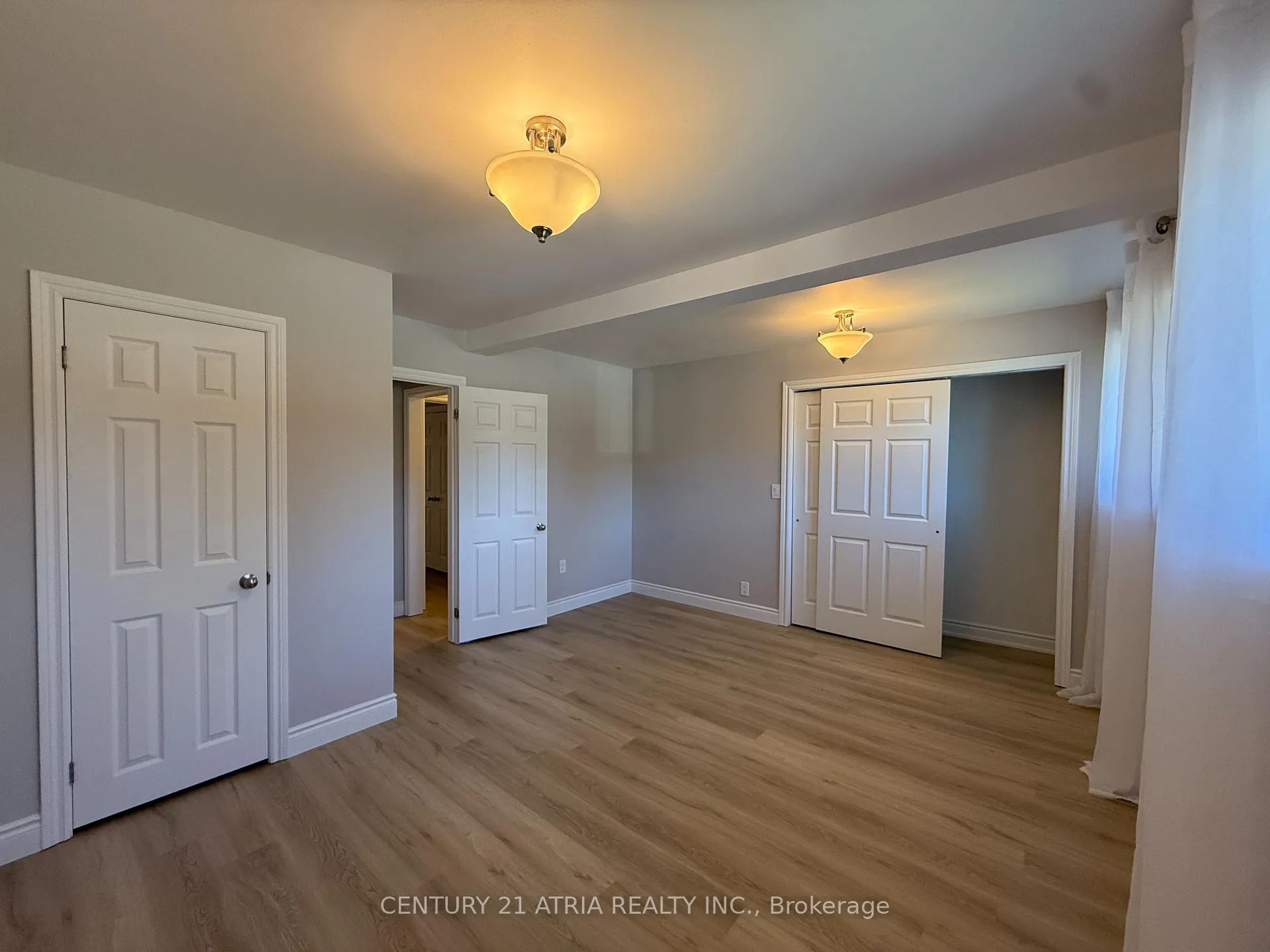 Photo 14 of Unit Main, 801 Krosno Boulevard, Pickering, Bay Ridges — HOMEH