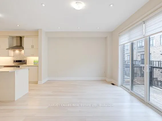 Photo 13 of 74 Salterton Circle, Vaughan, Maple — HOMEH