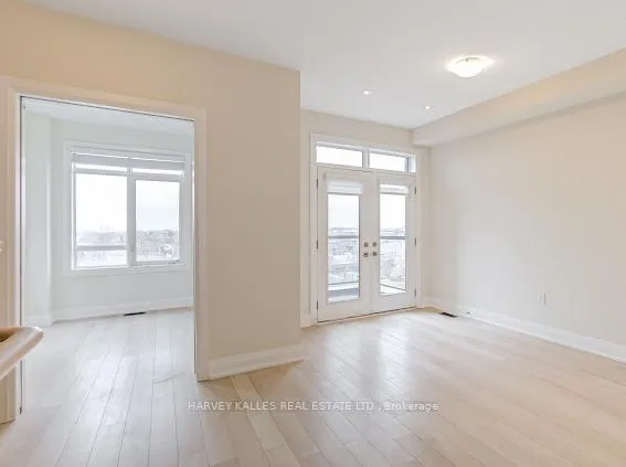 Photo 14 of 74 Salterton Circle, Vaughan, Maple — HOMEH