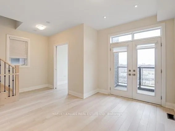 Photo 17 of 74 Salterton Circle, Vaughan, Maple — HOMEH