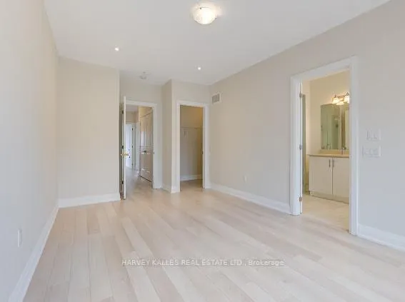 Photo 22 of 74 Salterton Circle, Vaughan, Maple — HOMEH