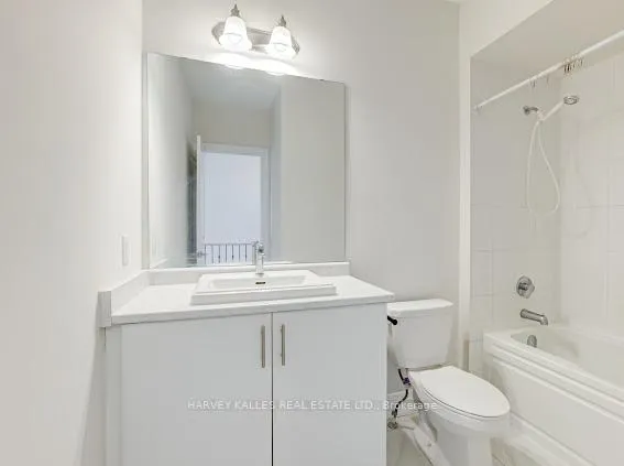Photo 29 of 74 Salterton Circle, Vaughan, Maple — HOMEH