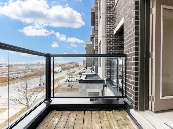 Photo 33 of 74 Salterton Circle, Vaughan, Maple — HOMEH