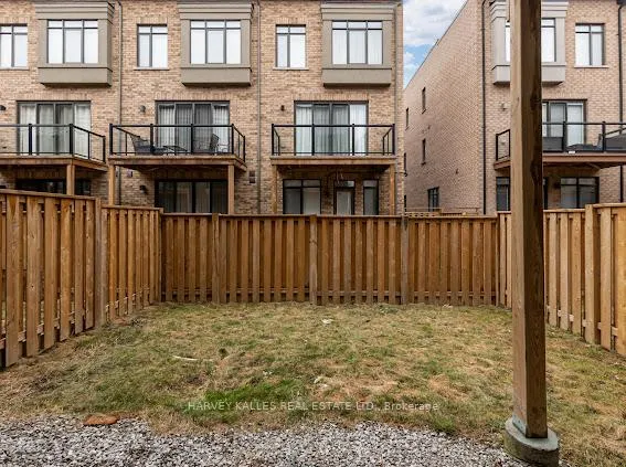 Photo 36 of 74 Salterton Circle, Vaughan, Maple — HOMEH