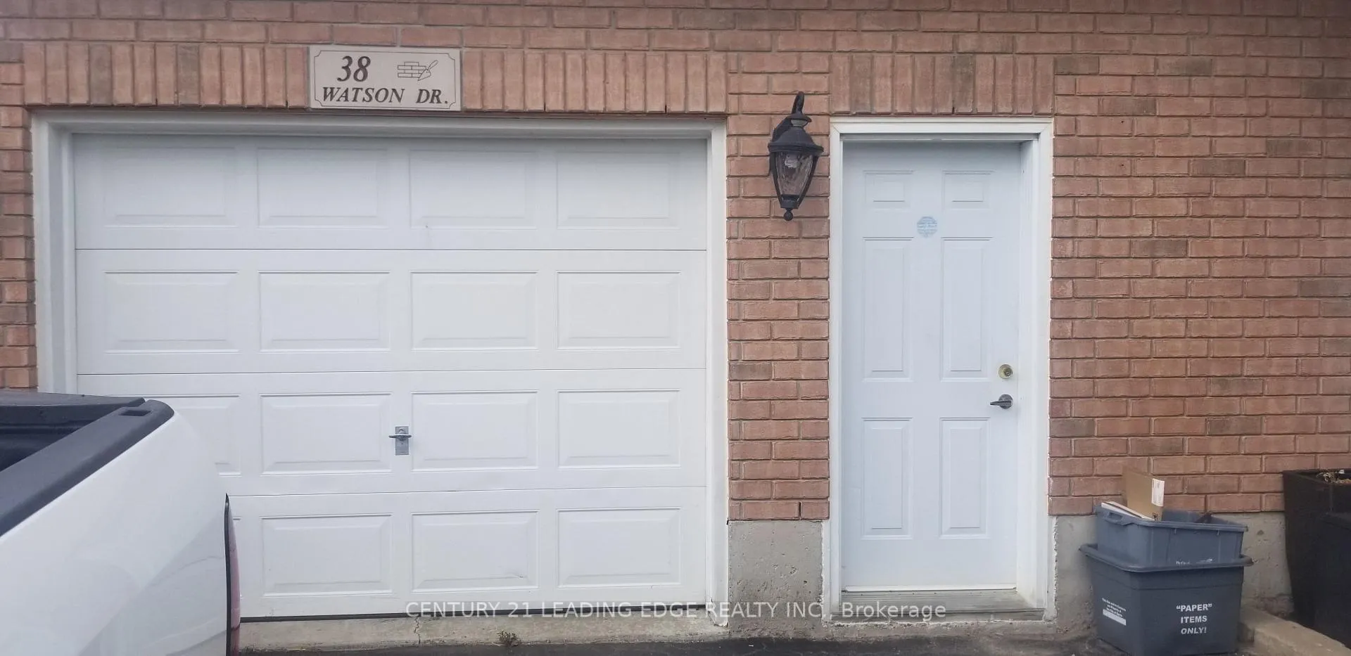 Photo 3 of 38 Watson Drive, Barrie, East Bayfield — HOMEH