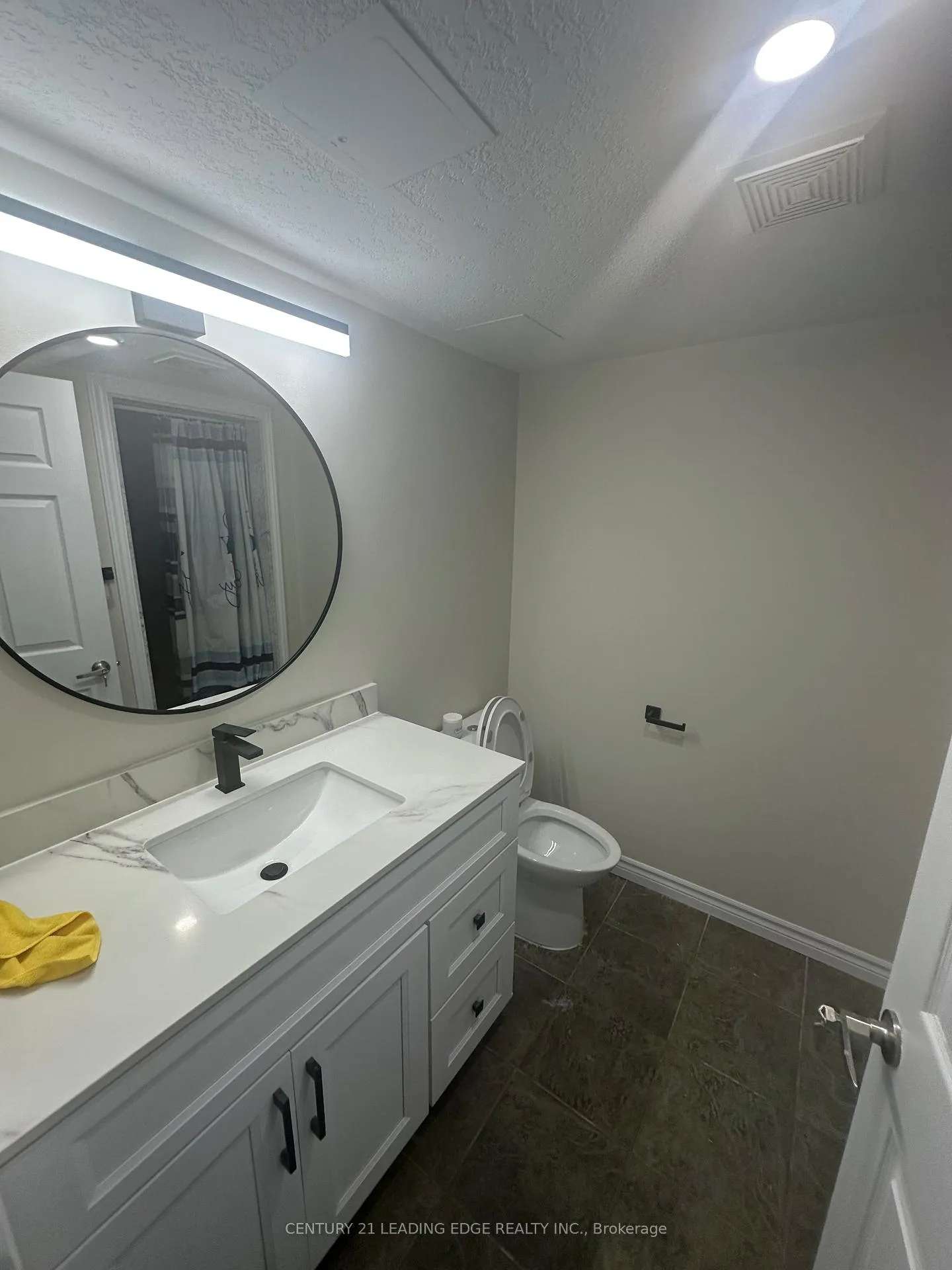 Photo 16 of 38 Watson Drive, Barrie, East Bayfield — HOMEH