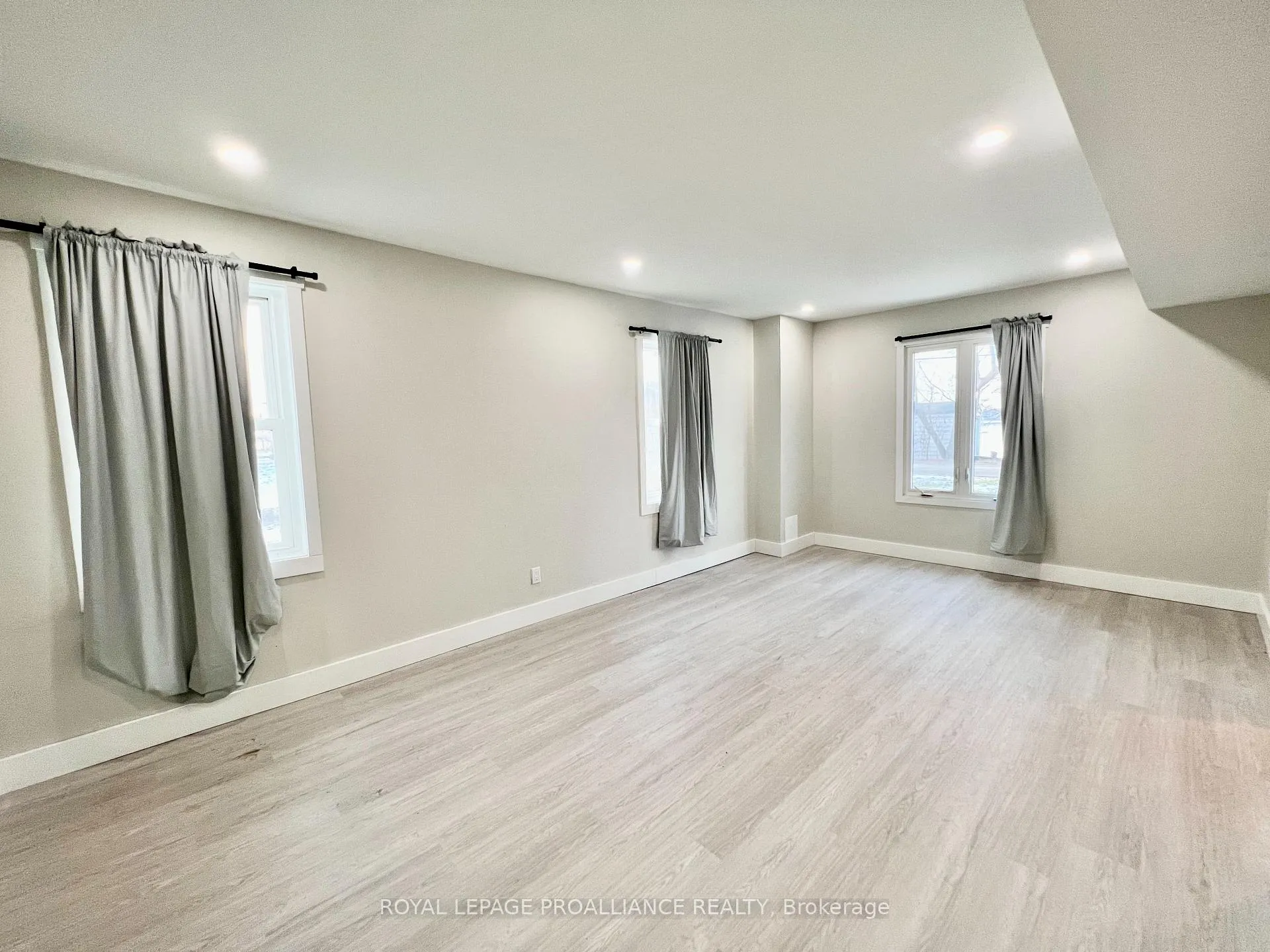Photo 6 of 51 Reddick Street, Prince Edward County, Ameliasburgh — HOMEH