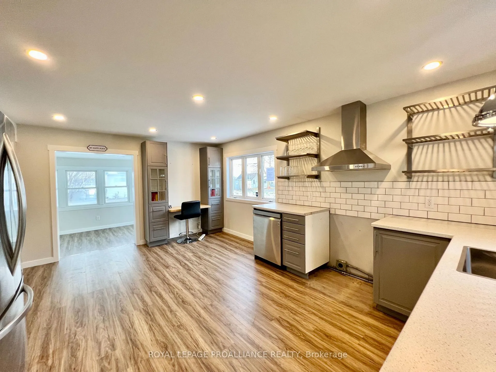 Photo 10 of 51 Reddick Street, Prince Edward County, Ameliasburgh — HOMEH