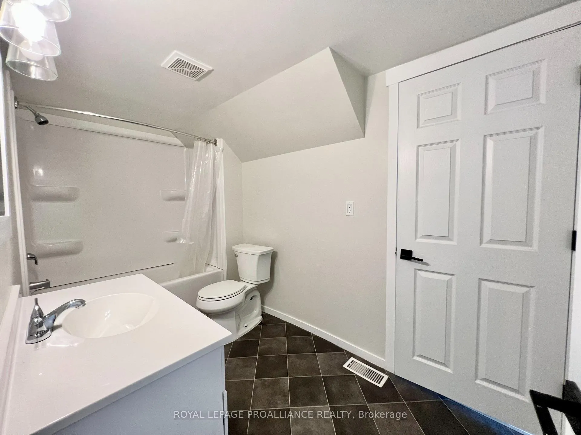 Photo 23 of 51 Reddick Street, Prince Edward County, Ameliasburgh — HOMEH