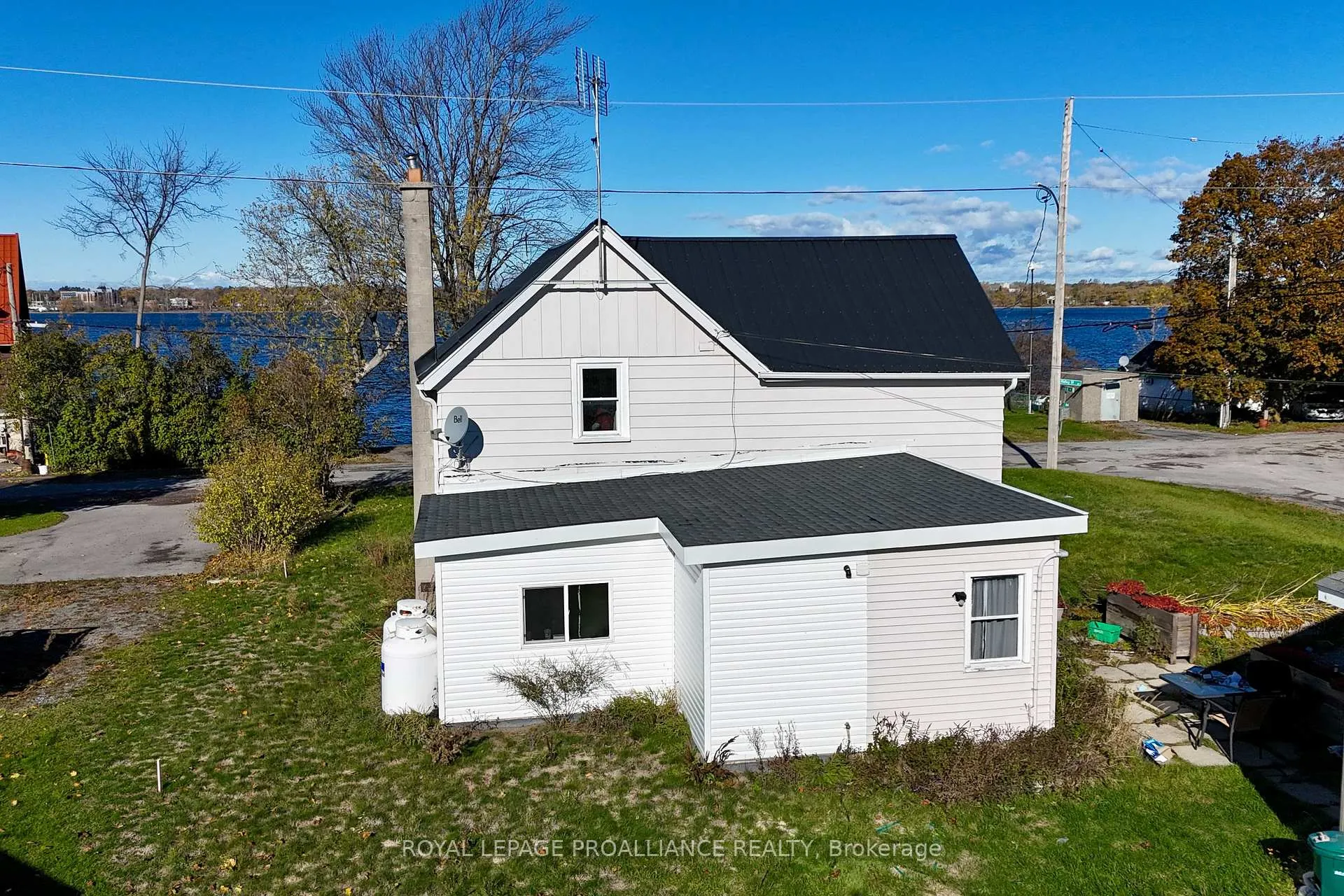 Photo 26 of 51 Reddick Street, Prince Edward County, Ameliasburgh — HOMEH