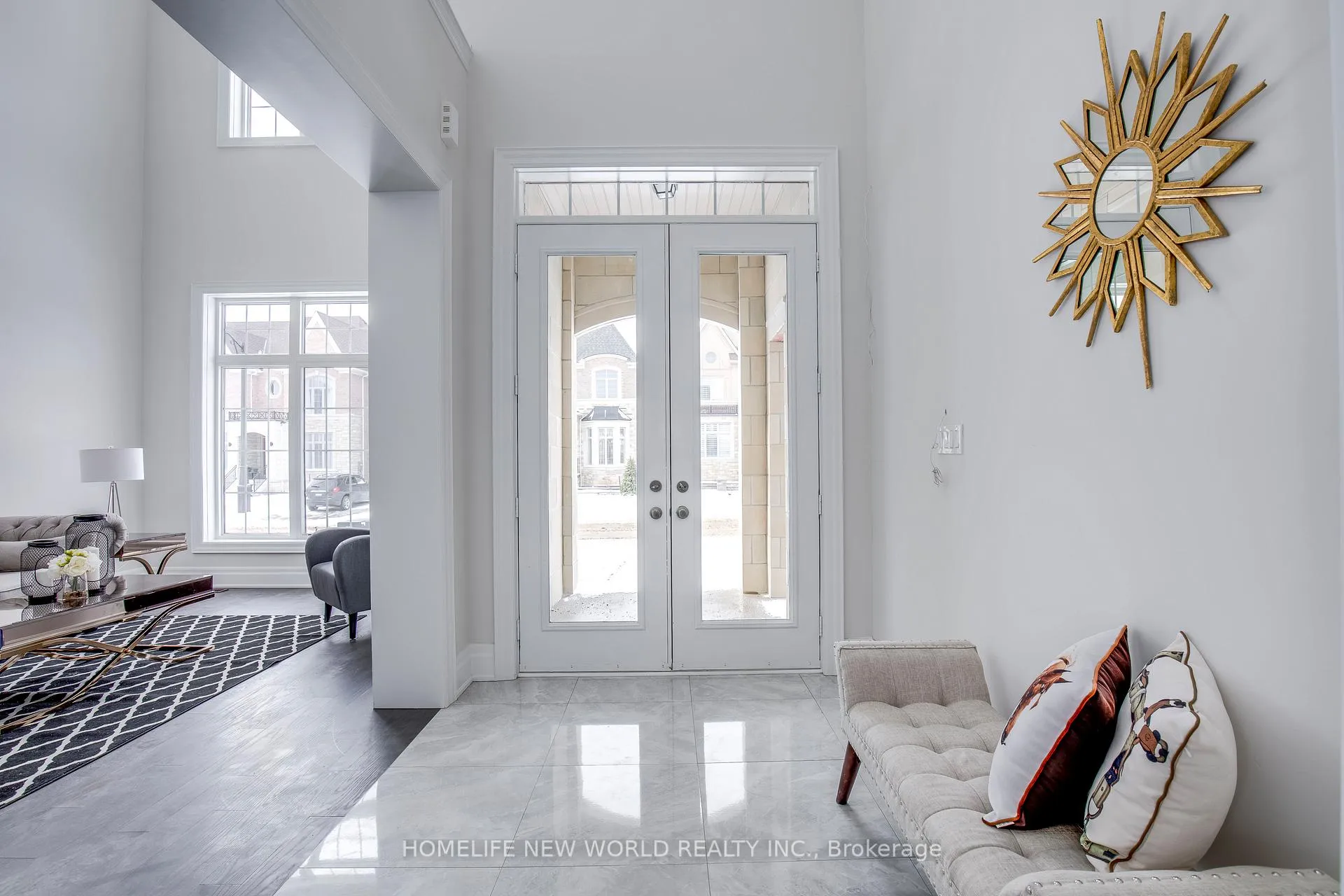 Photo 7 of 333 Torrey Pines Road, Vaughan, Kleinburg — HOMEH
