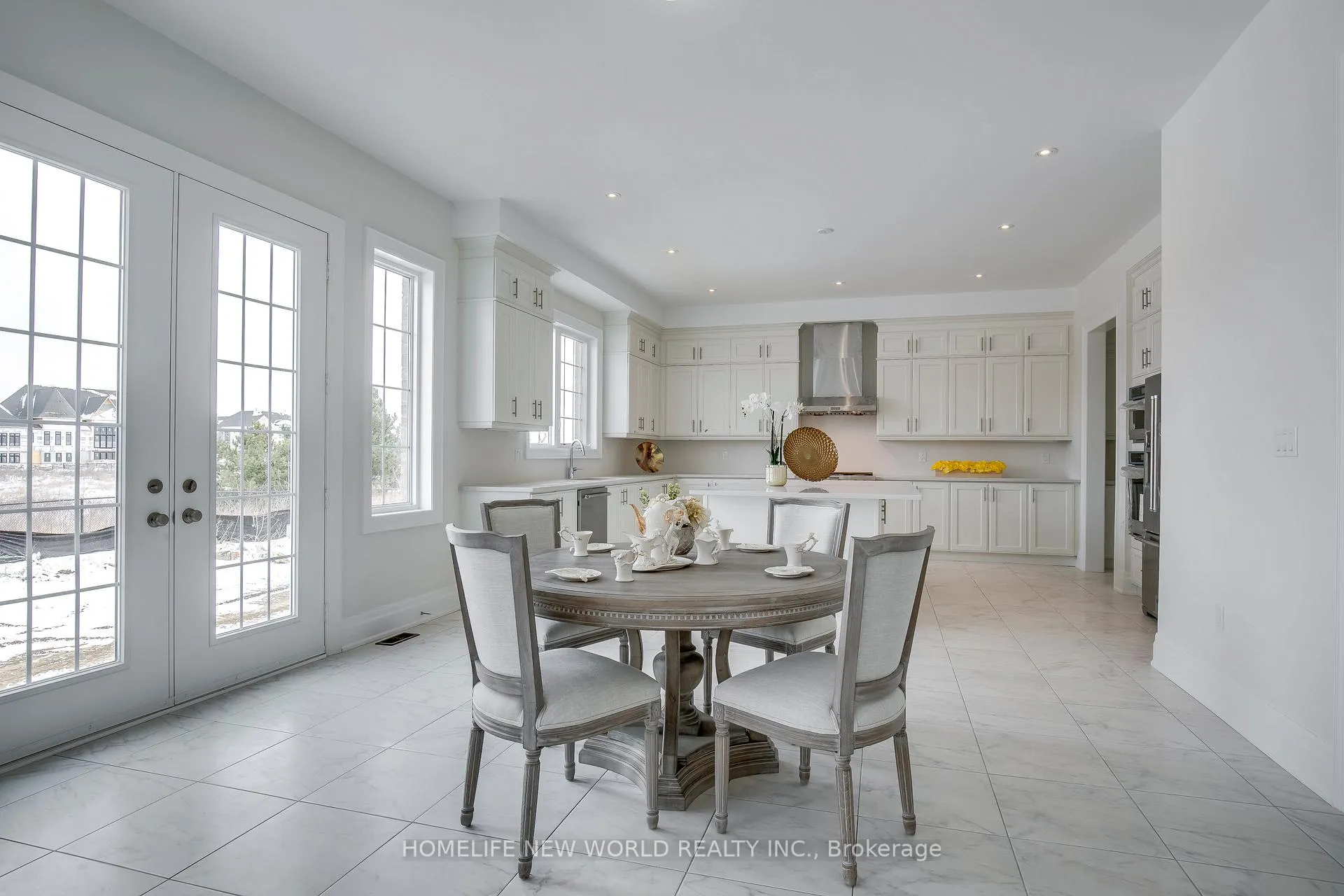 Photo 12 of 333 Torrey Pines Road, Vaughan, Kleinburg — HOMEH