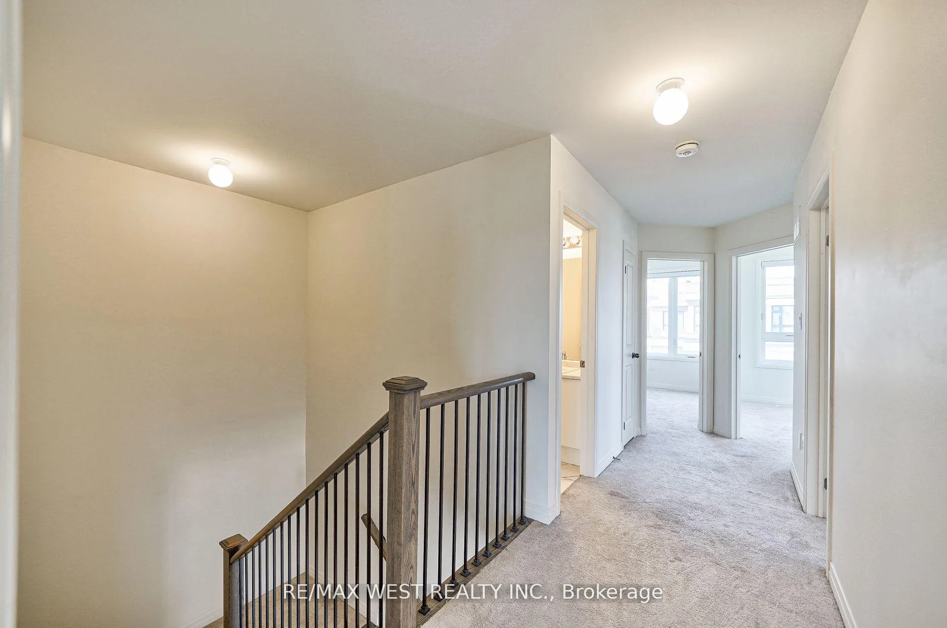 Photo 16 of 100 Sailors Landing, Clarington, Bowmanville — HOMEH