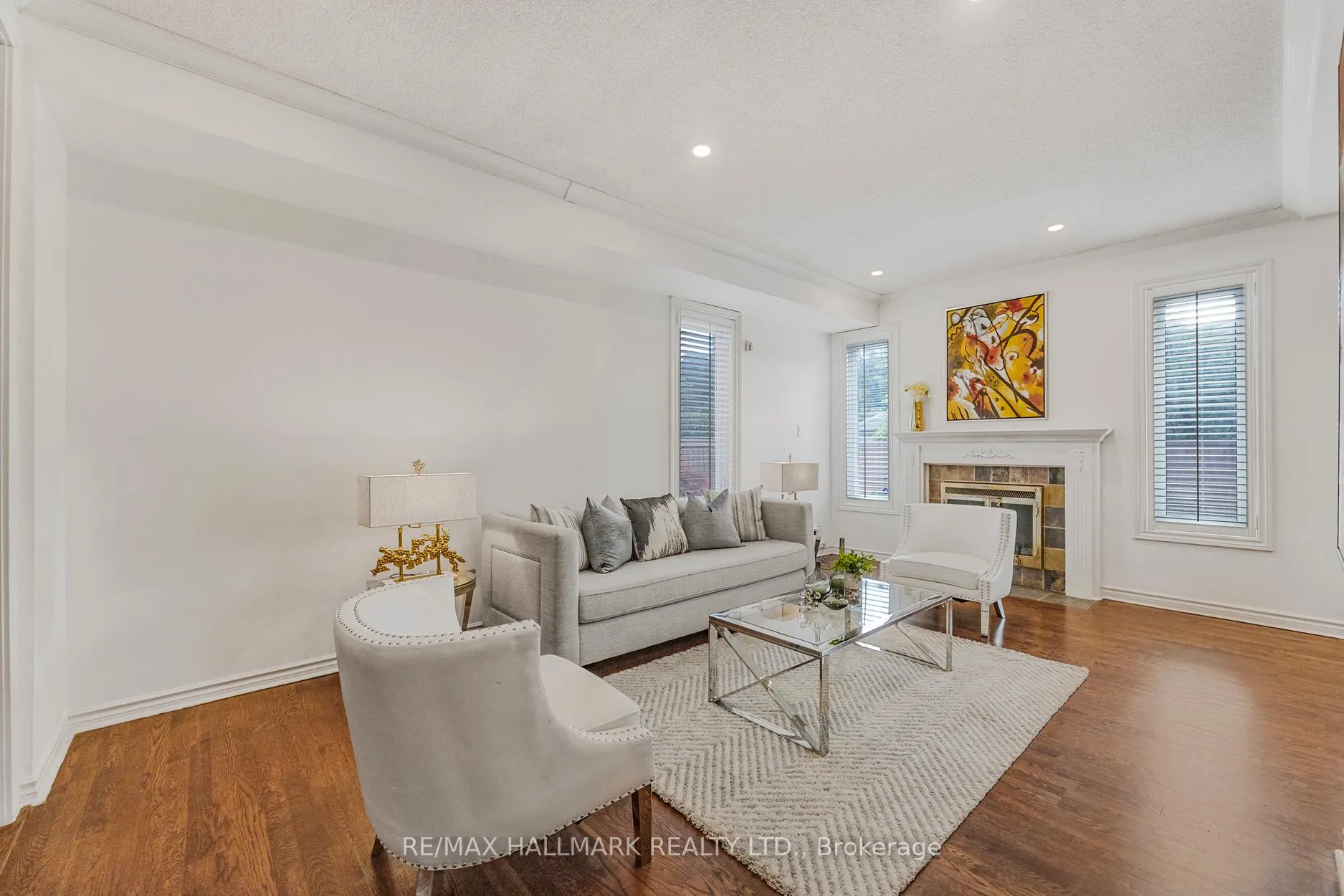 Photo 14 of 59 Oatlands Crescent, Richmond Hill, Mill Pond — HOMEH