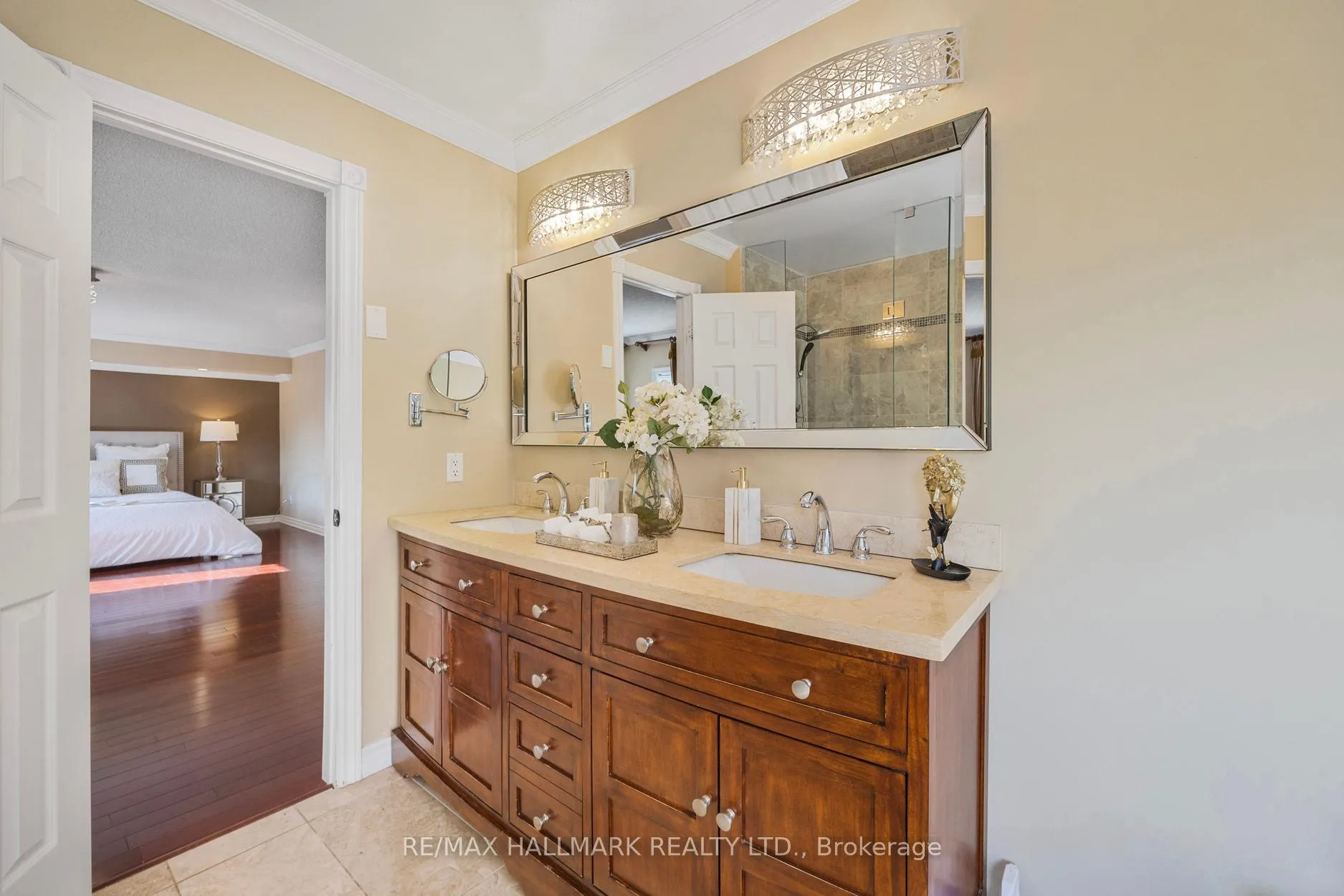 Photo 20 of 59 Oatlands Crescent, Richmond Hill, Mill Pond — HOMEH