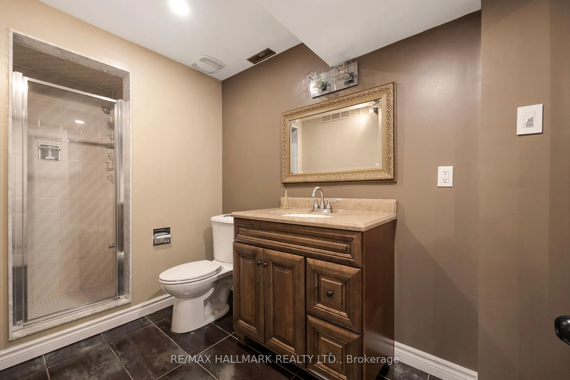 Photo 30 of 59 Oatlands Crescent, Richmond Hill, Mill Pond — HOMEH