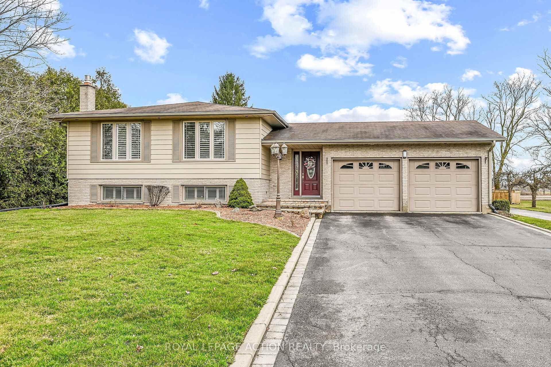 Photo 1 of 244 McGill Road, Brant, Brantford Twp — HOMEH
