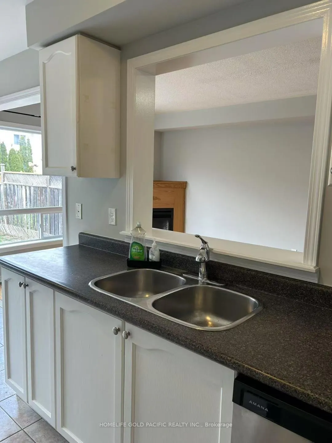 Photo 6 of 34 Robideau Place, Whitby, Pringle Creek — HOMEH
