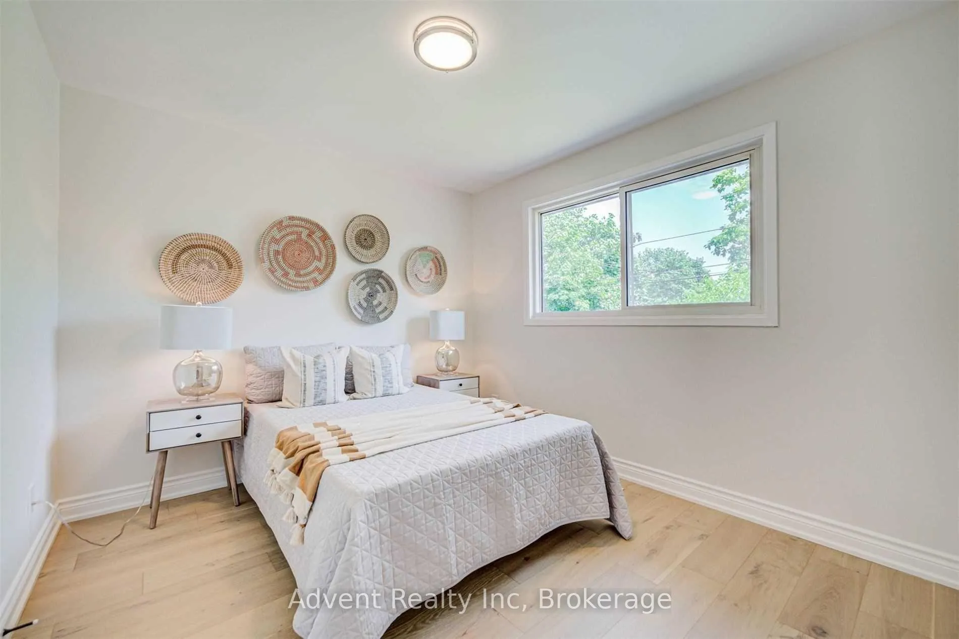 Photo 17 of 99 Fred Varley Drive, Markham, Unionville — HOMEH