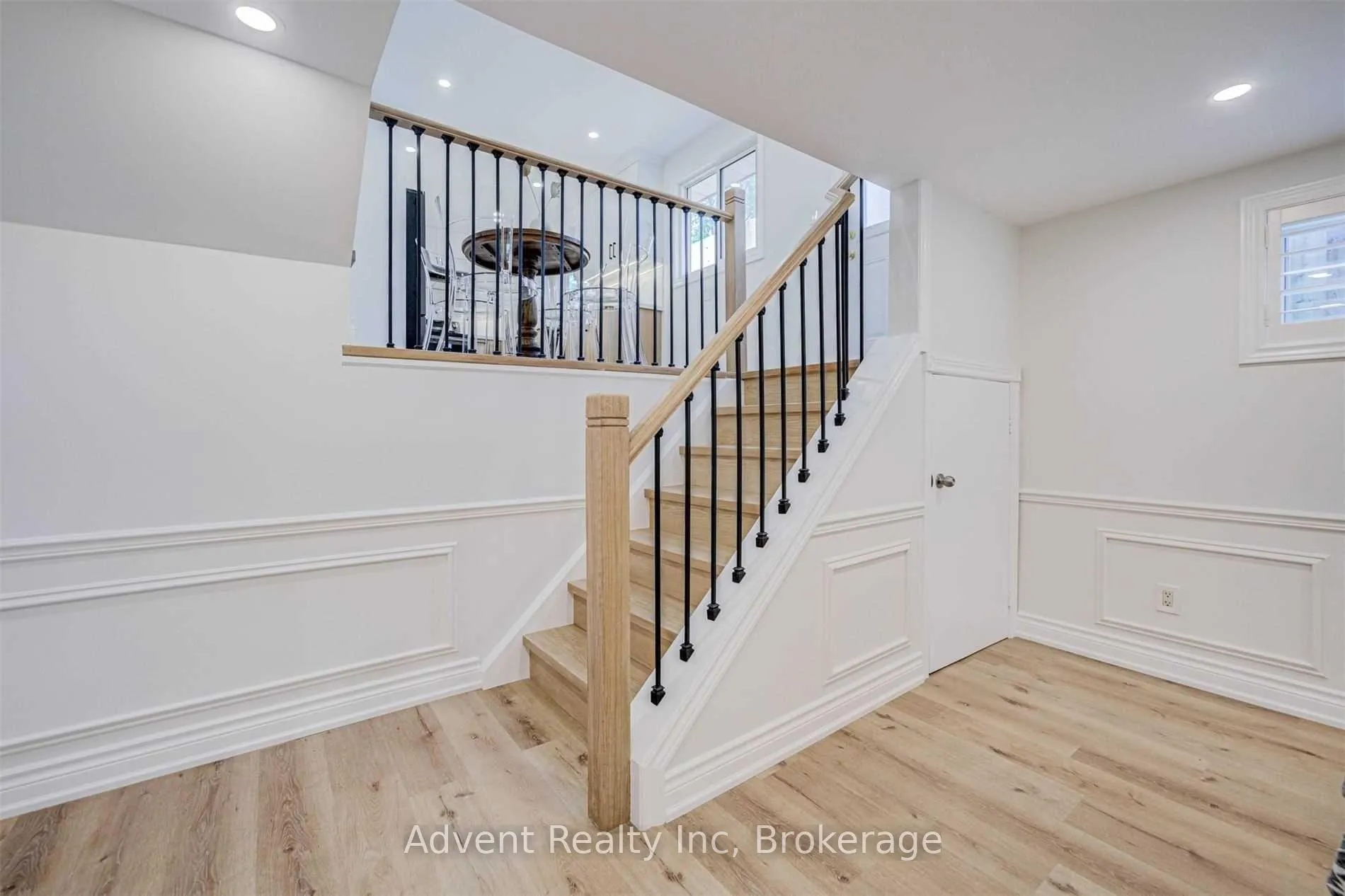 Photo 20 of 99 Fred Varley Drive, Markham, Unionville — HOMEH