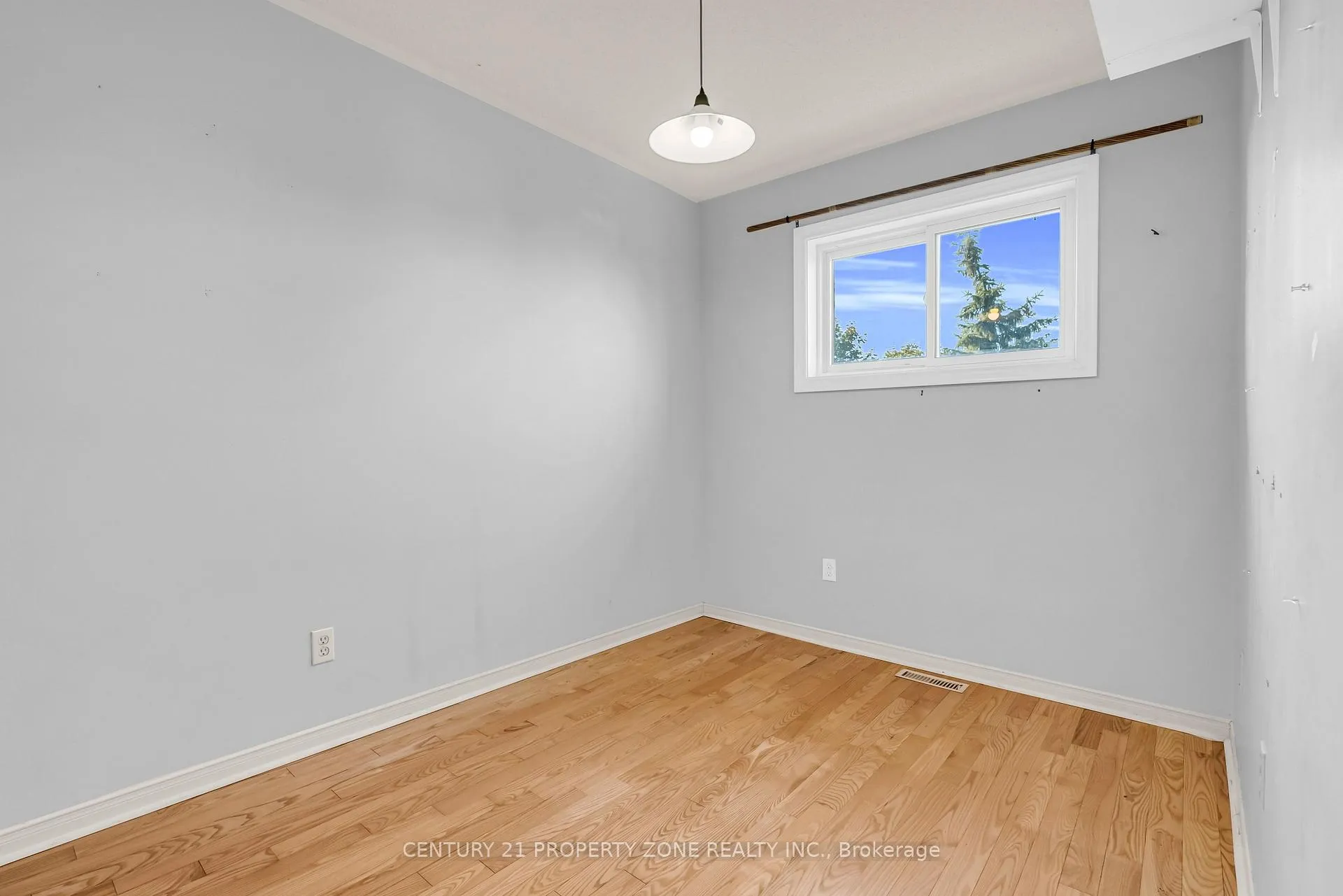 Photo 25 of 63 Kelso Crescent, Vaughan, Maple — HOMEH