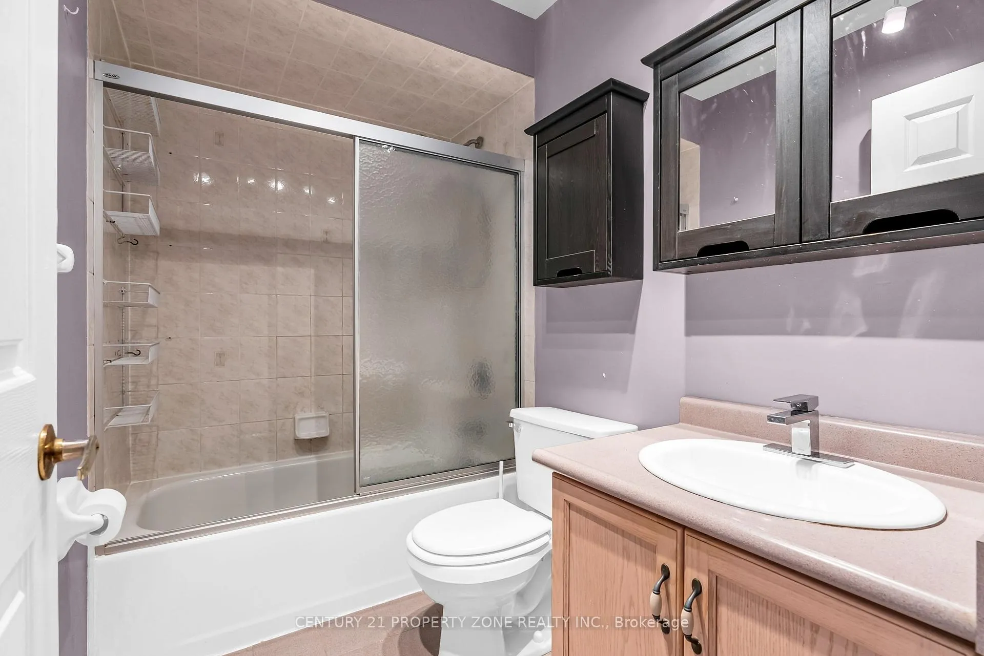 Photo 27 of 63 Kelso Crescent, Vaughan, Maple — HOMEH