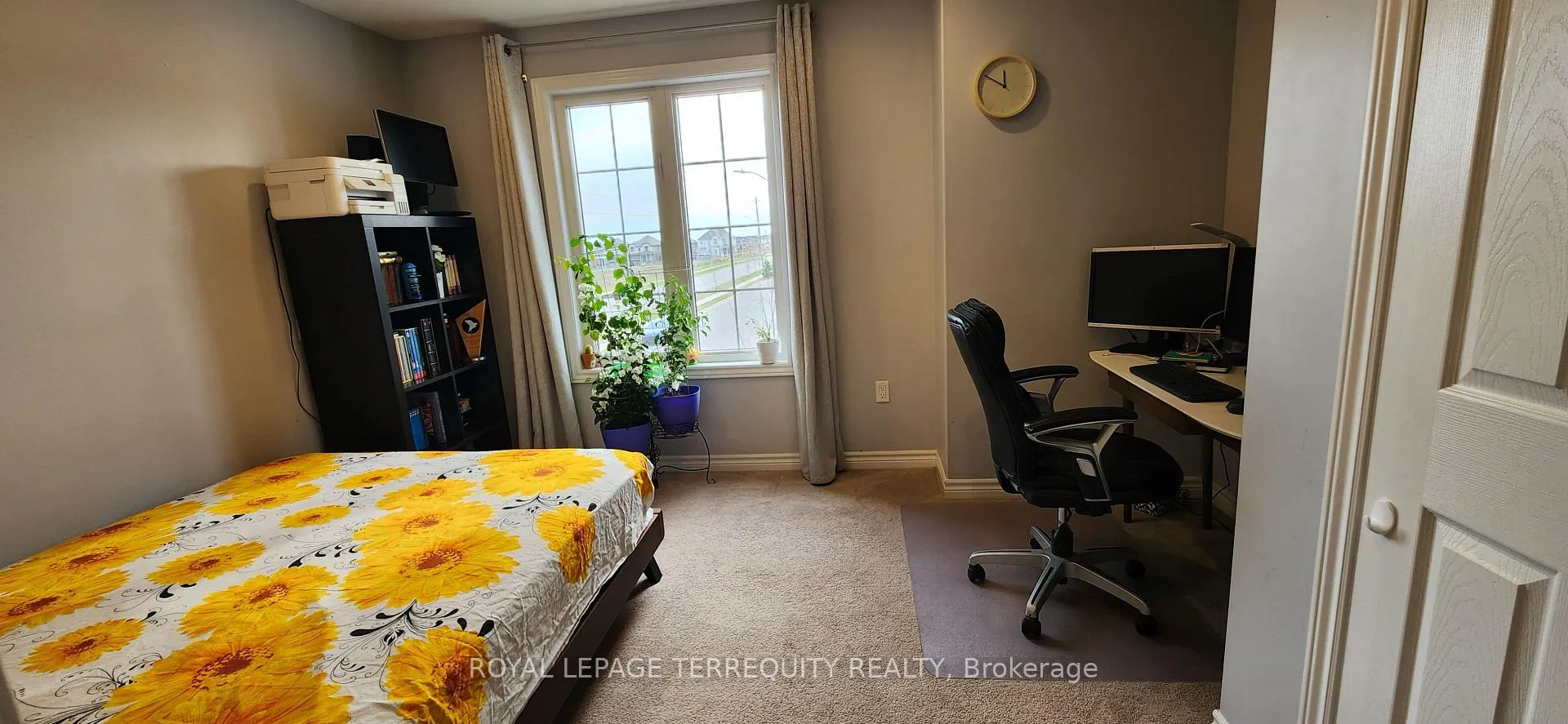Photo 9 of 26 Moses Crescent, Clarington, Bowmanville — HOMEH