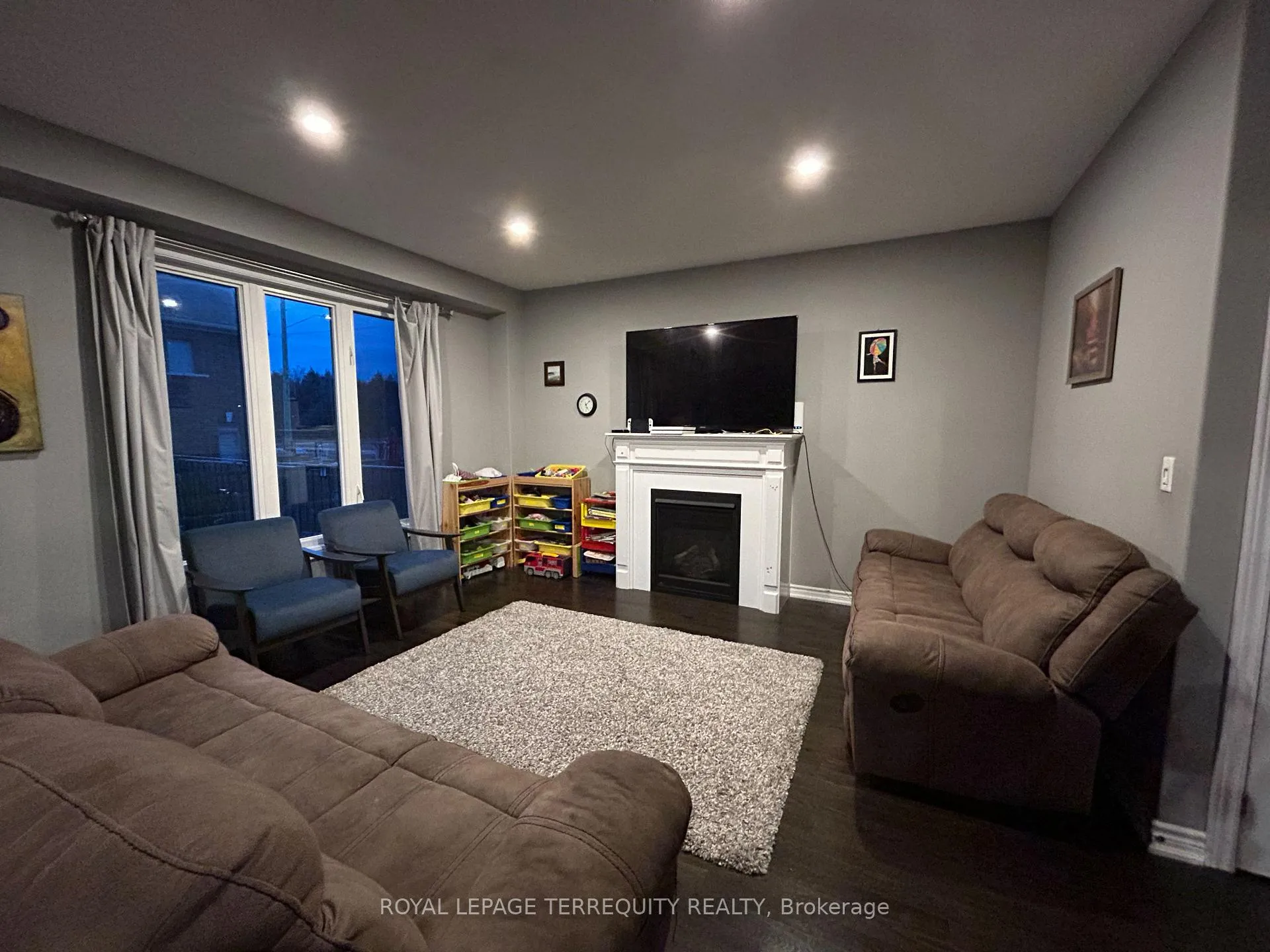 Photo 29 of 26 Moses Crescent, Clarington, Bowmanville — HOMEH