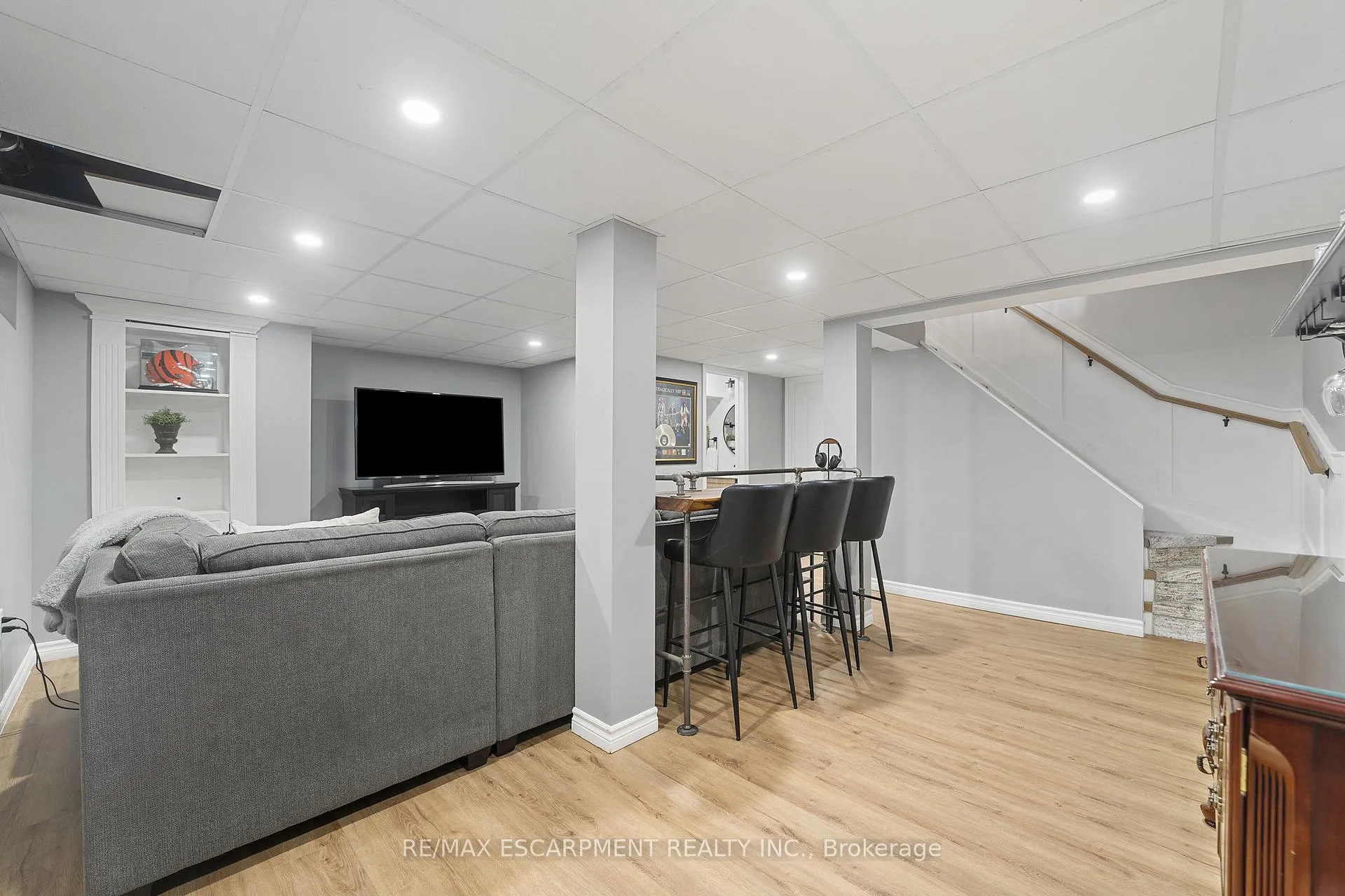 Photo 31 of 100 Rockhaven Lane, Hamilton, Waterdown — HOMEH