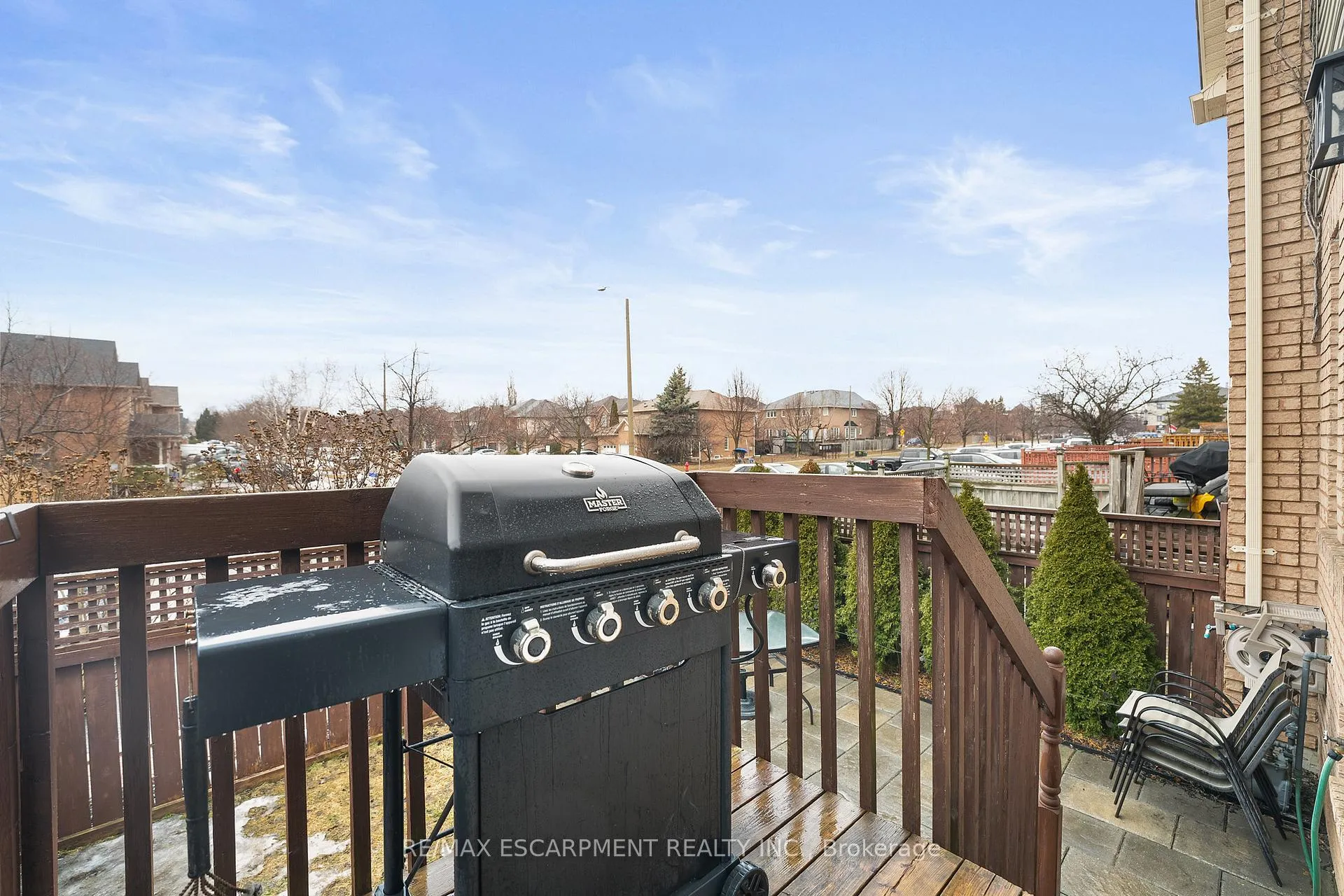 Photo 38 of 100 Rockhaven Lane, Hamilton, Waterdown — HOMEH