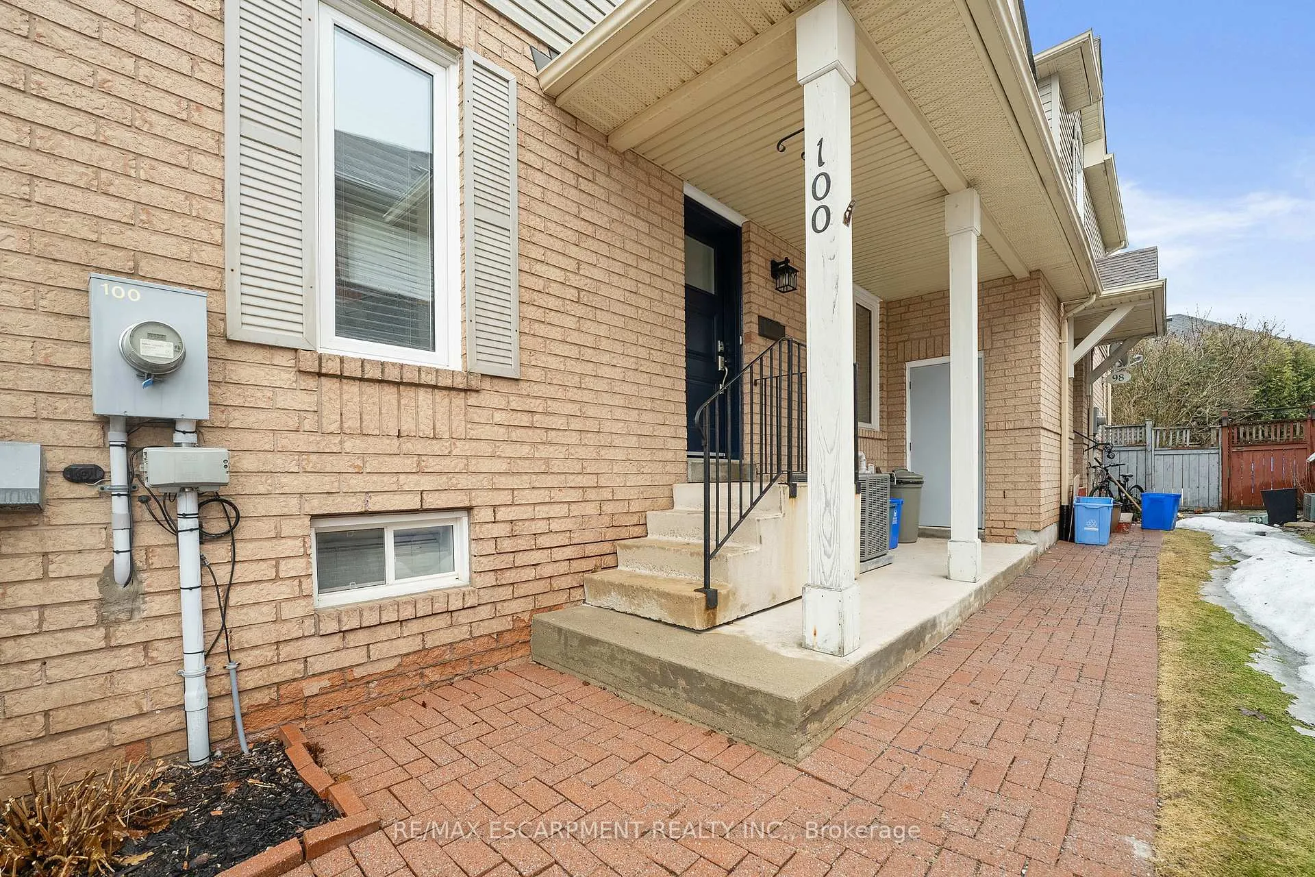 Photo 43 of 100 Rockhaven Lane, Hamilton, Waterdown — HOMEH