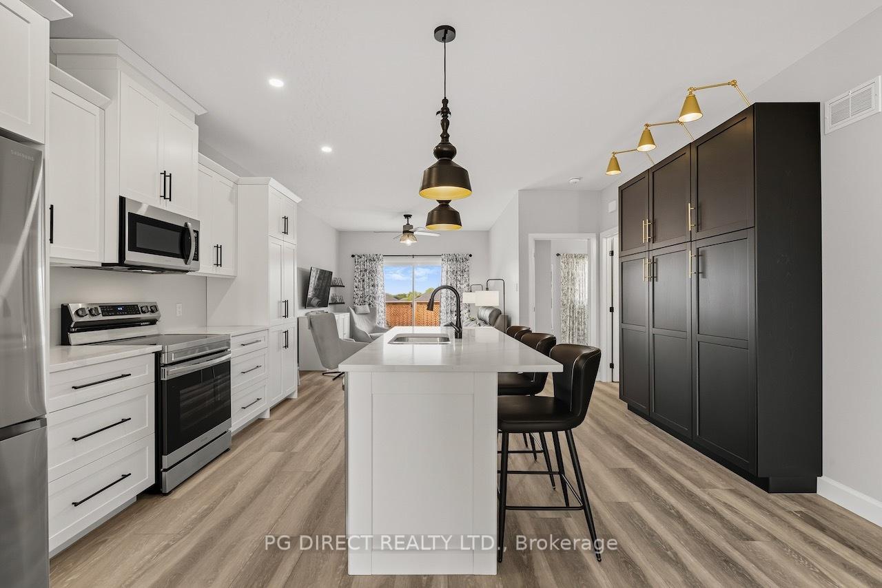 Photo 6 of 2325 Crewson Court, Cornwall — HOMEH