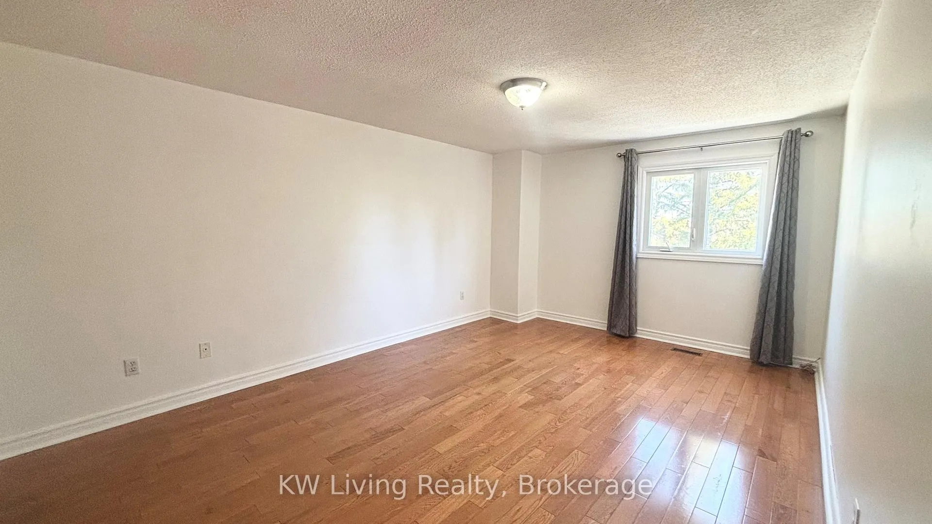 Photo 10 of 59 Ingram Road, Markham, Milliken Mills East — HOMEH