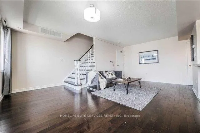 Photo 5 of 2079 Bur Oak Avenue, Markham, Greensborough — HOMEH