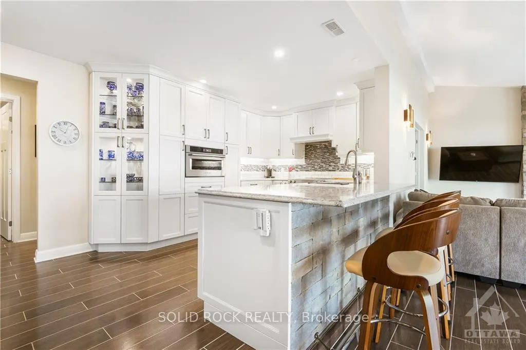 Photo 16 of 134 Bayview Drive, Ottawa, Constance Bay — HOMEH