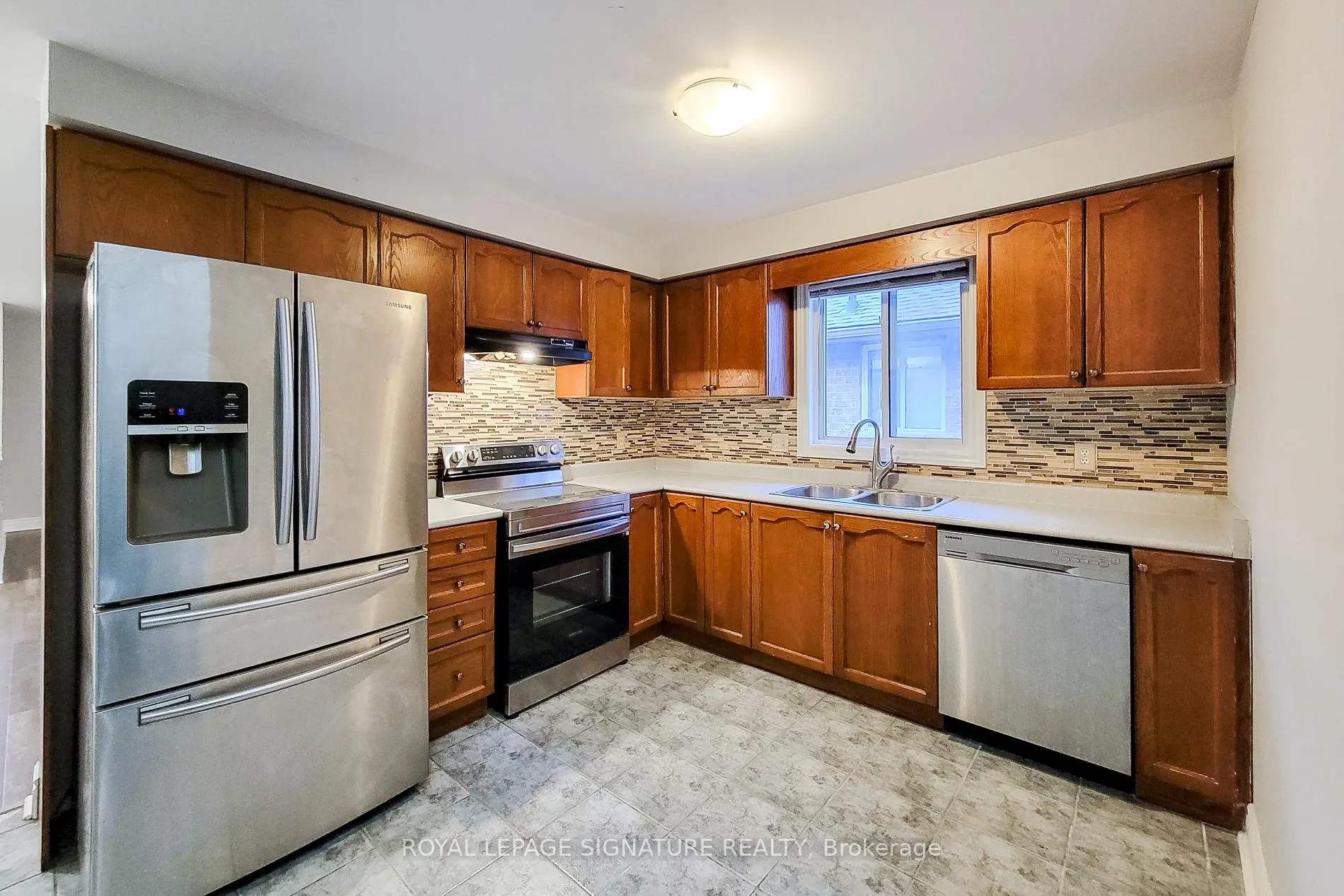 Photo 4 of 15 Wagner Drive, Hamilton, Allison — HOMEH