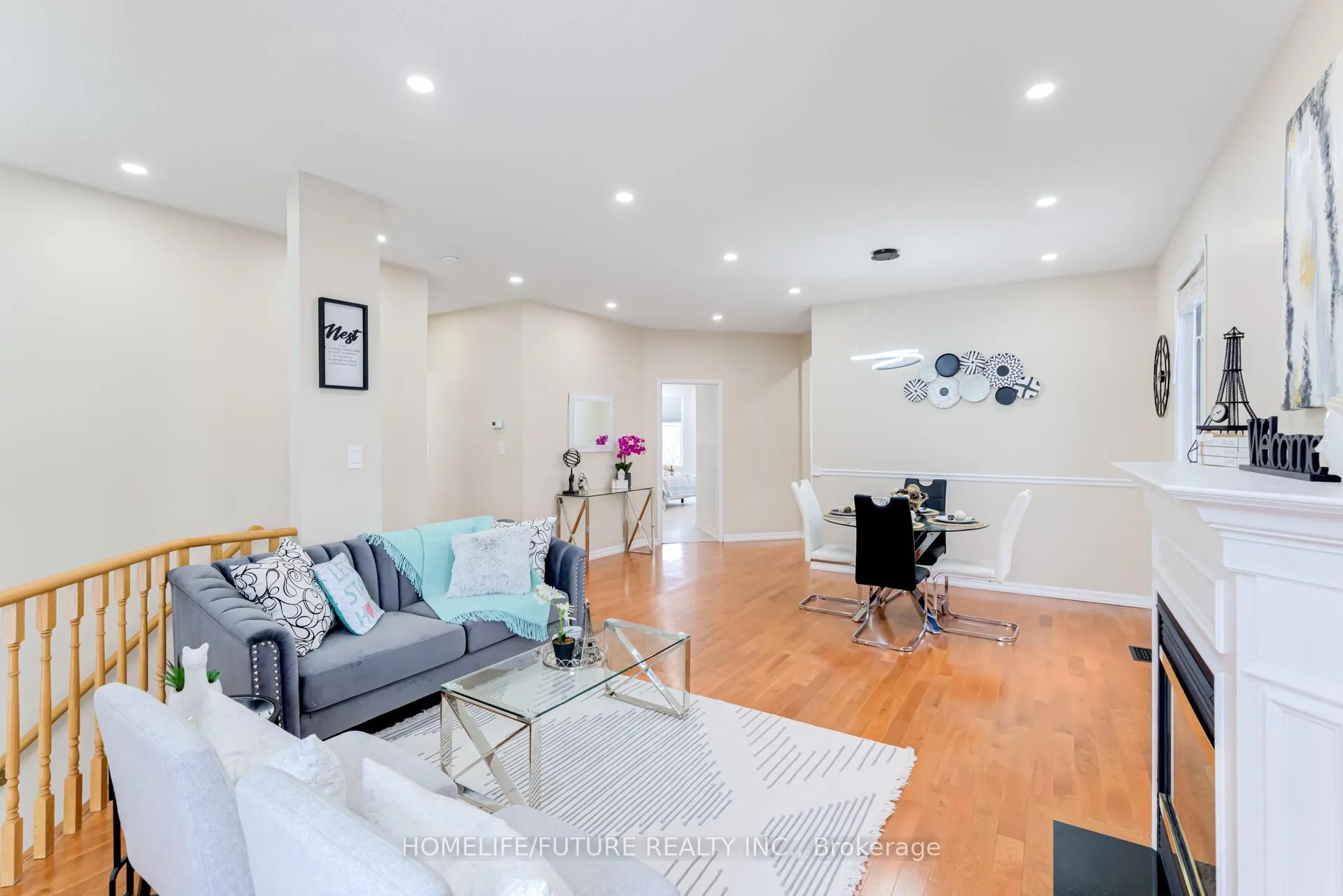 Photo 8 of 1073 Mountview Drive, Oshawa, Pinecrest — HOMEH