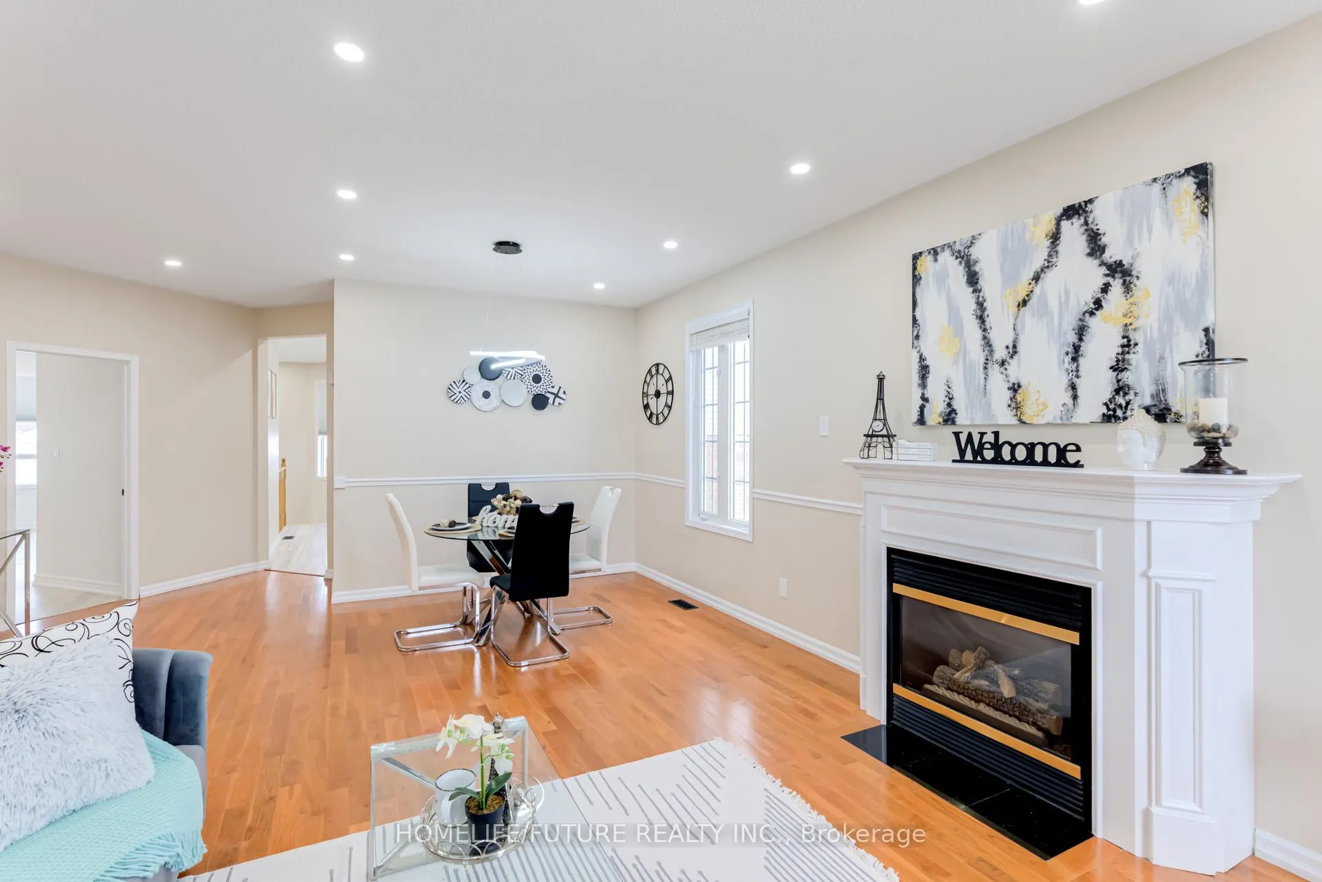 Photo 9 of 1073 Mountview Drive, Oshawa, Pinecrest — HOMEH