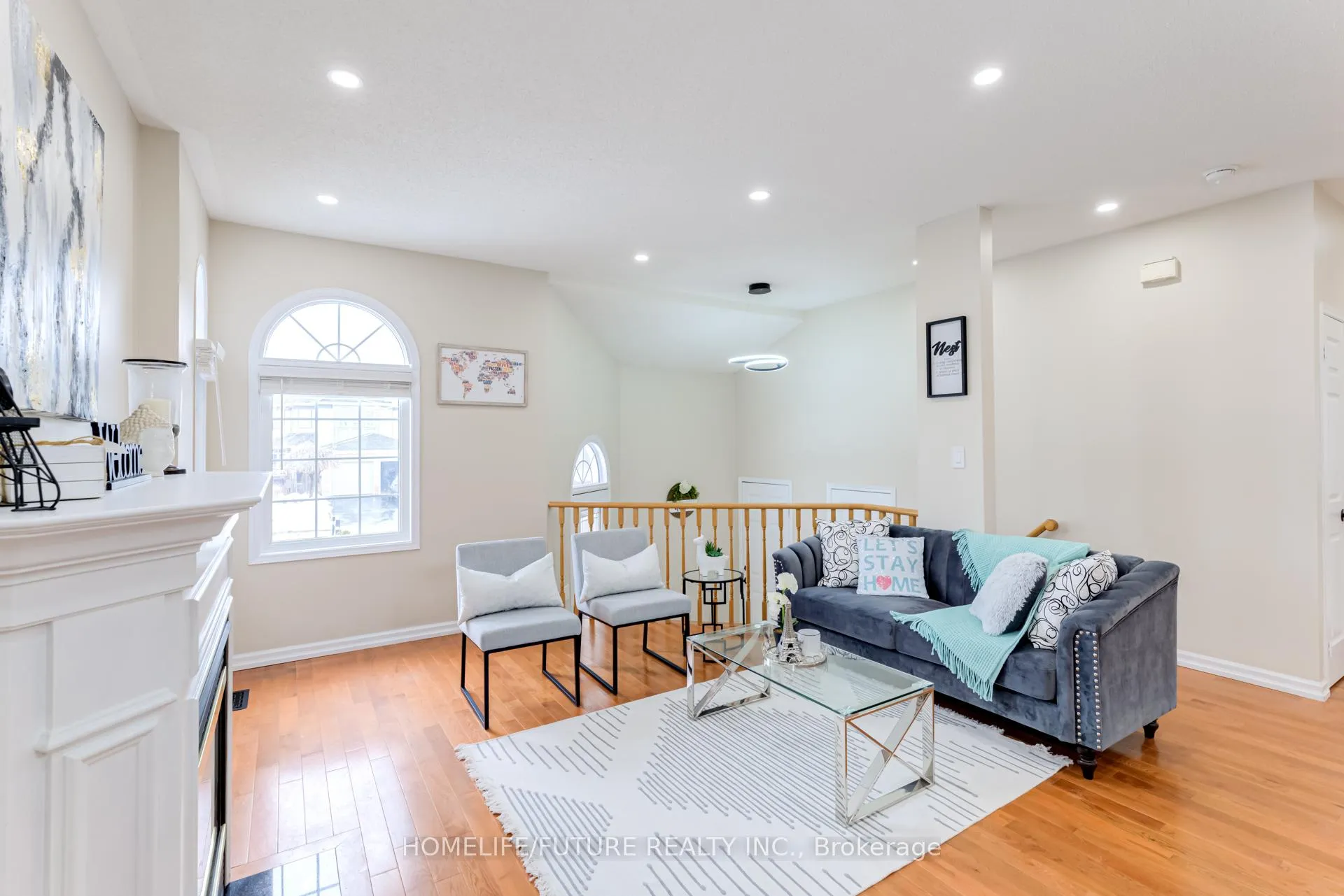 Photo 10 of 1073 Mountview Drive, Oshawa, Pinecrest — HOMEH