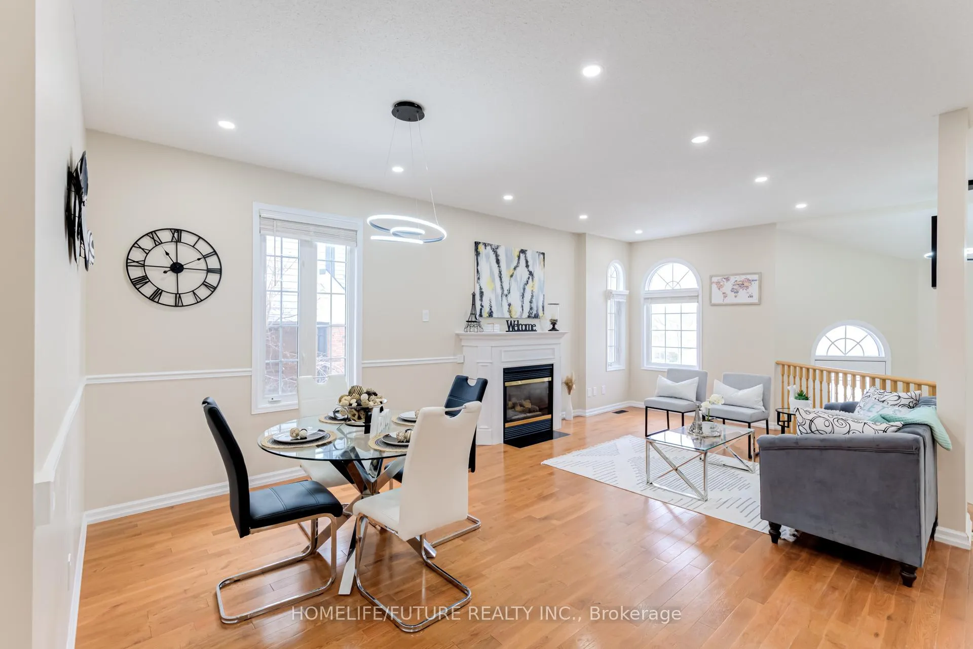 Photo 12 of 1073 Mountview Drive, Oshawa, Pinecrest — HOMEH