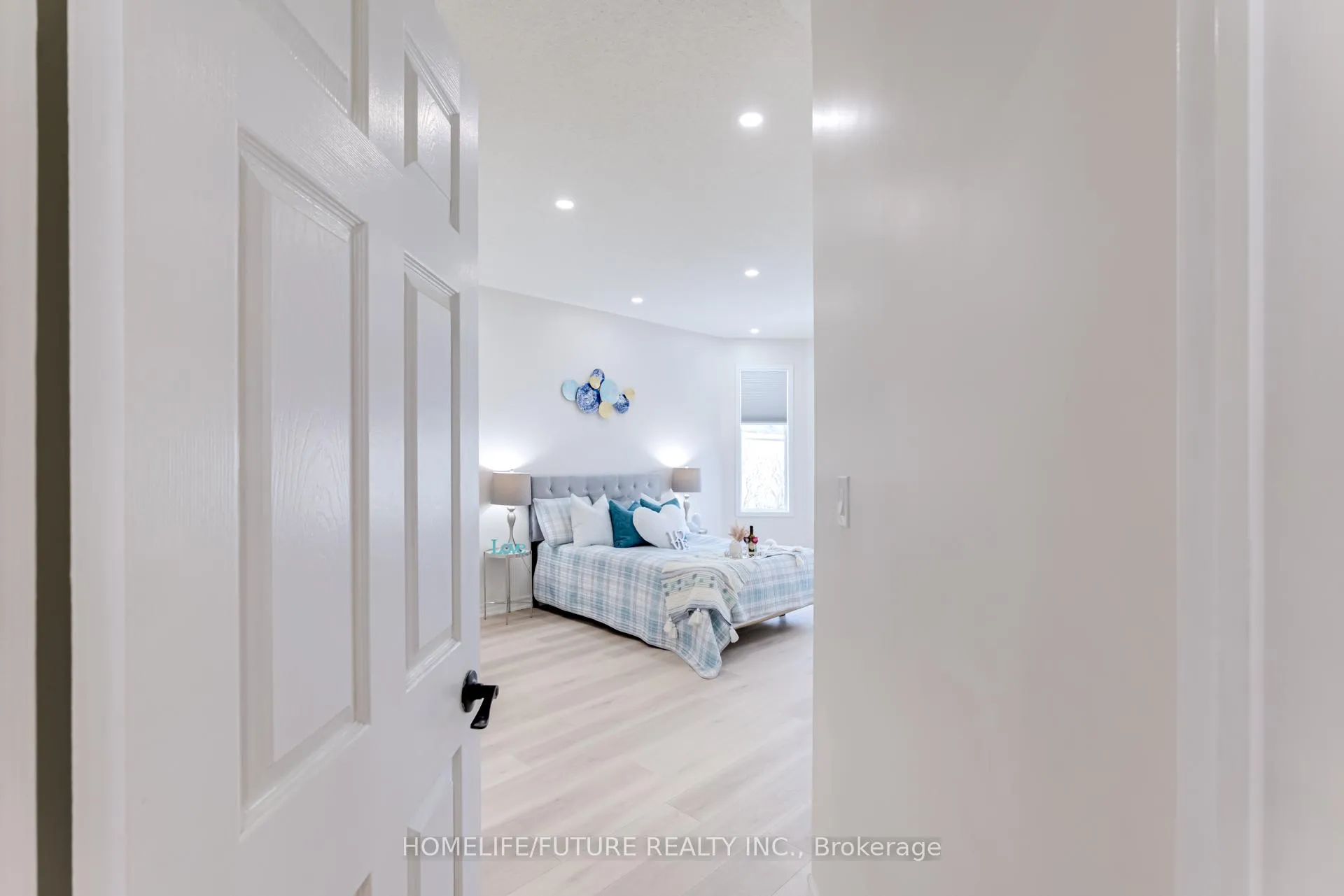 Photo 19 of 1073 Mountview Drive, Oshawa, Pinecrest — HOMEH